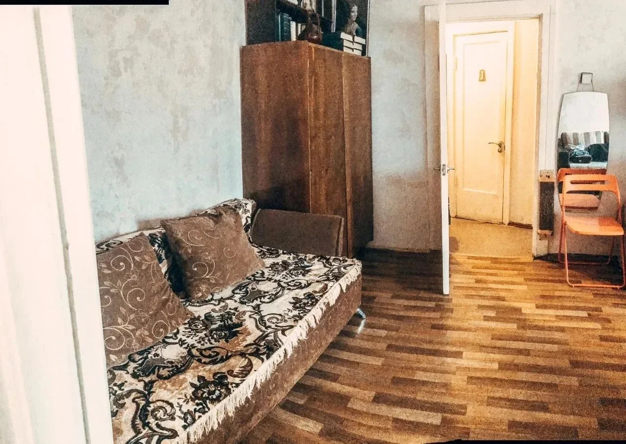 2 к кв 46 м кв ул. Цветочная 9 г.Ялта - миниатюра 4