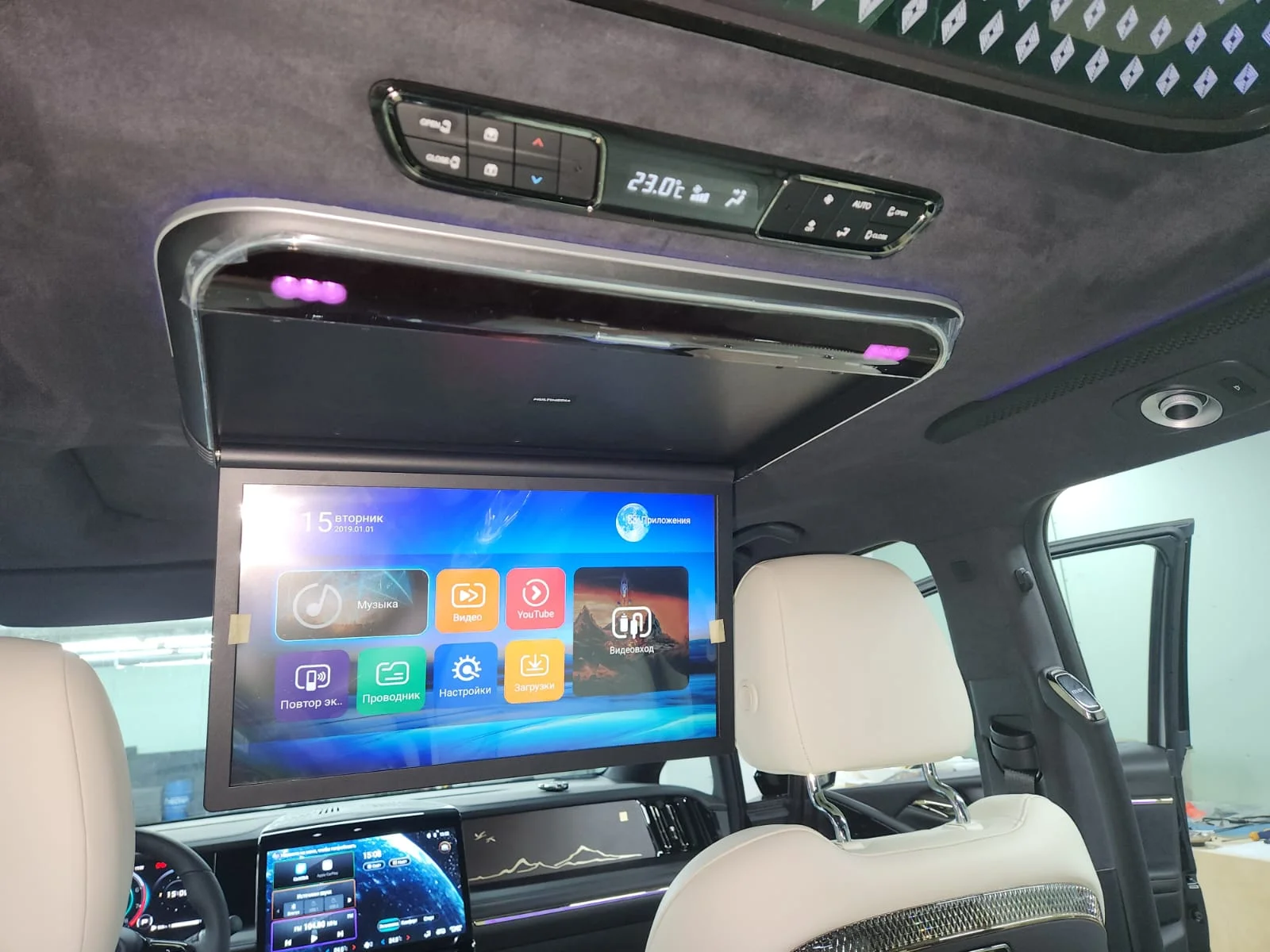 УСТАНОВКА ПОТОЛОЧНЫХ МОНИТОРОВ ANDROID В ЛЮБОЙ АВТОМОБИЛЬ - миниатюра 2