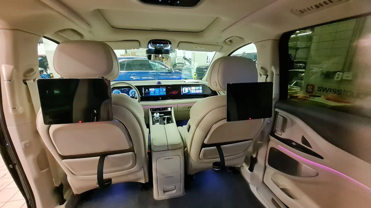 УСТАНОВКА ПОТОЛОЧНЫХ МОНИТОРОВ ANDROID В ЛЮБОЙ АВТОМОБИЛЬ - миниатюра 19