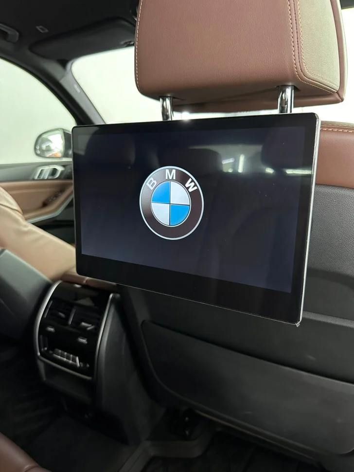 Мониторы android для BMW X7 в штатное крепление спинок сидений - миниатюра 2