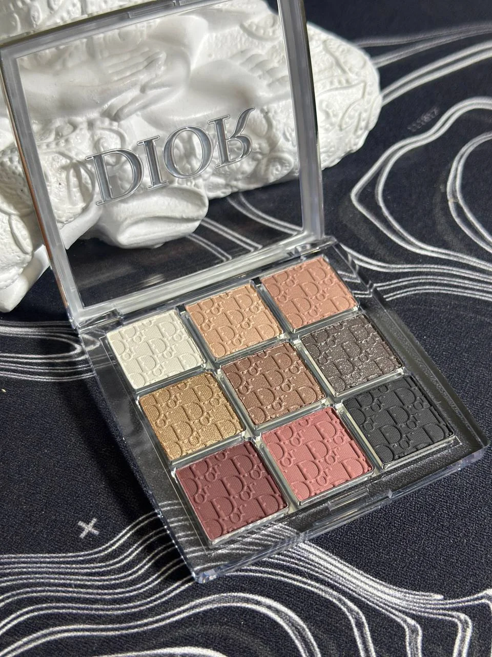 Палетка Dior Backstage Eye 002 Smoky Essentials - миниатюра 3