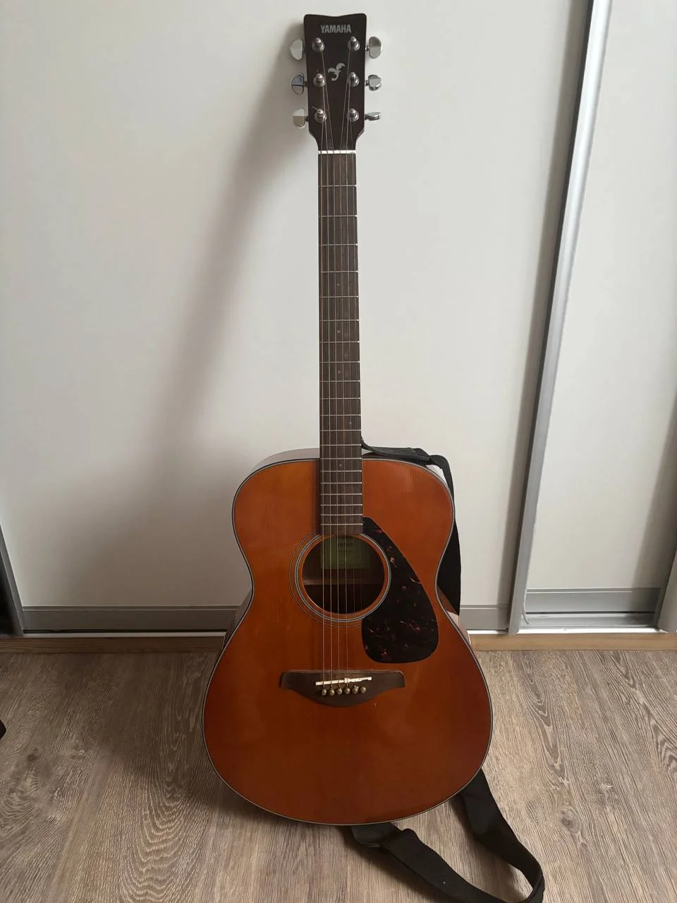 Акустическая гитара Yamaha FS800 - изображение 1