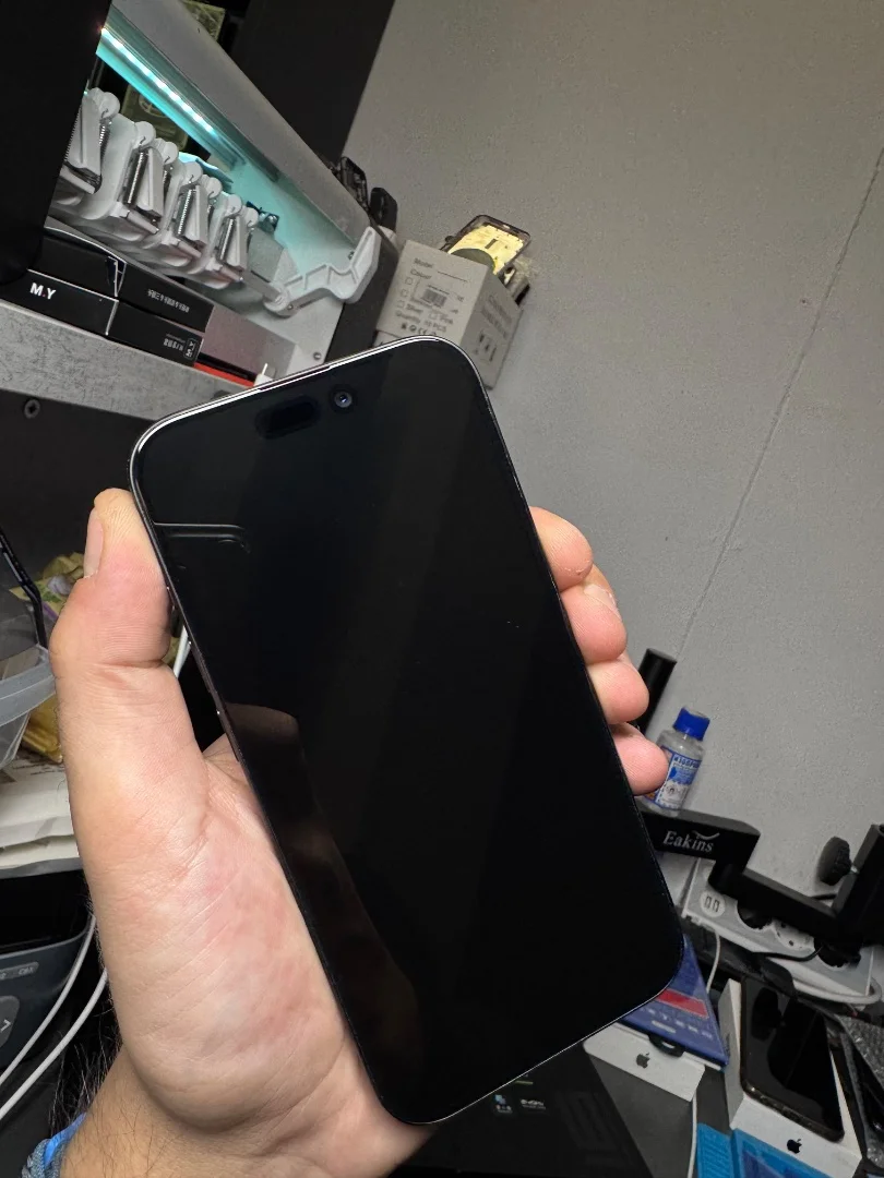 iPhone 15 Pro 25)gb - миниатюра 2