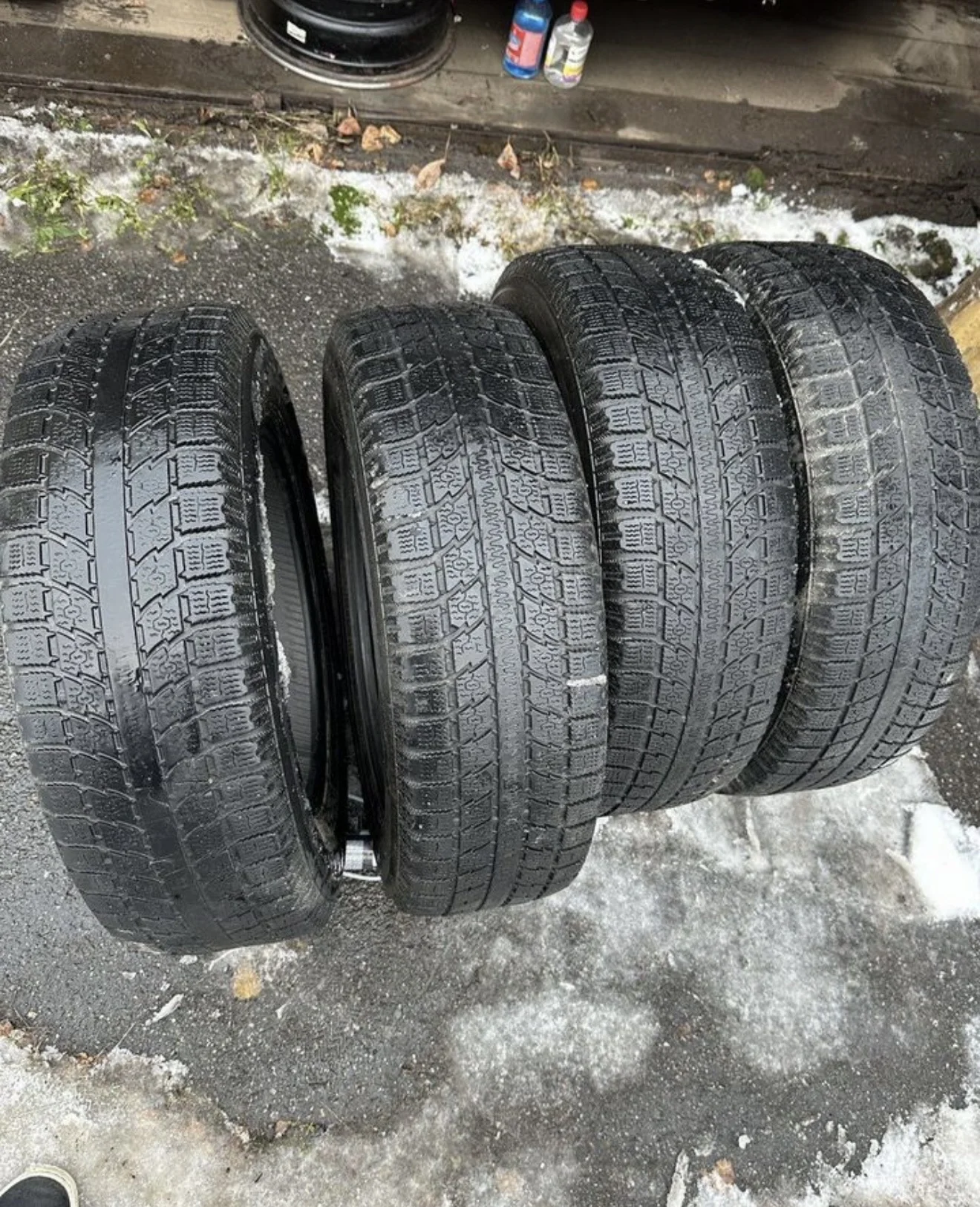 Комплект всесезонной резины Toyo 205/70/16 - изображение 1