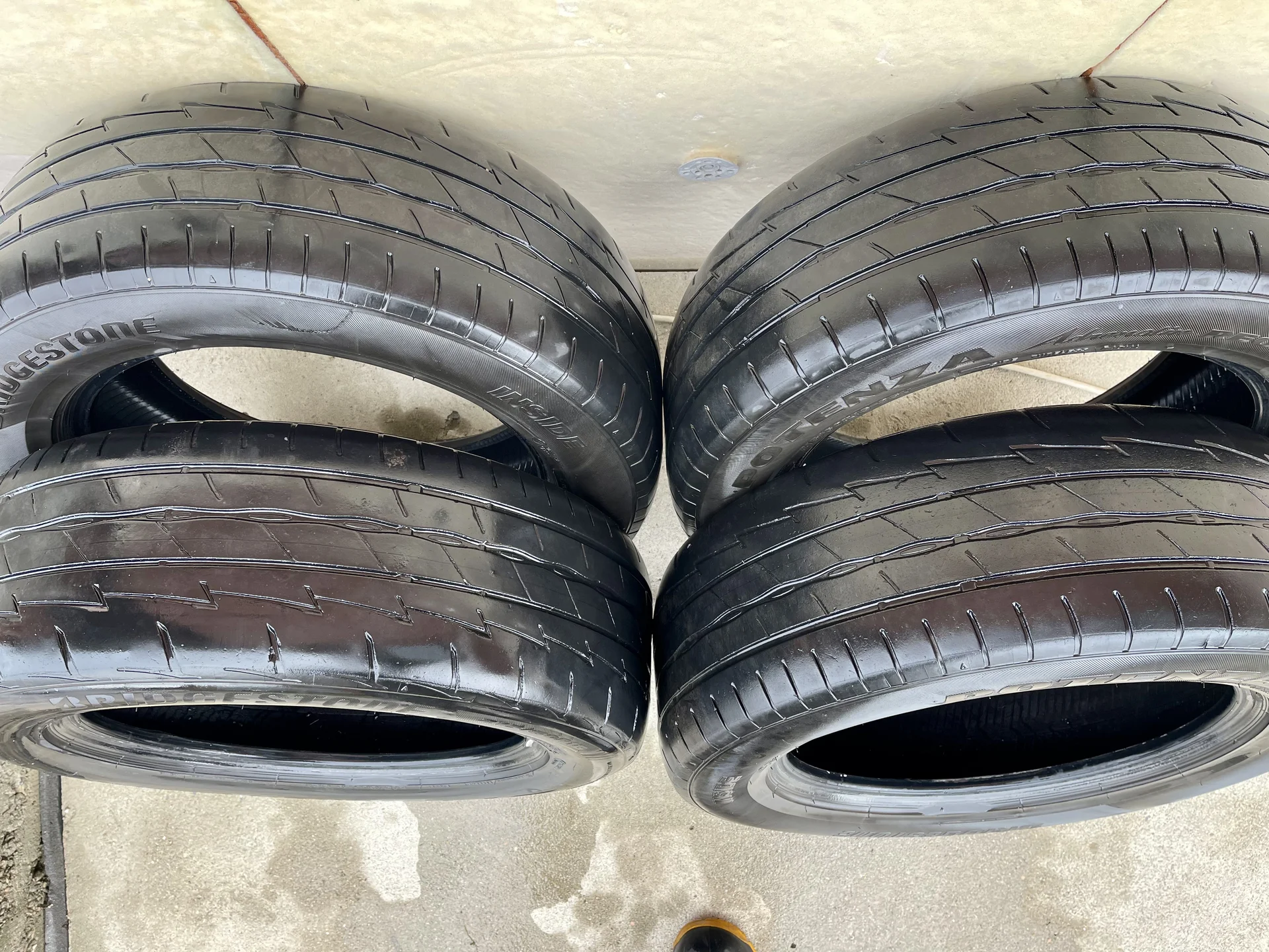 Bridgestone Potenza 215/60 R16 - миниатюра 2