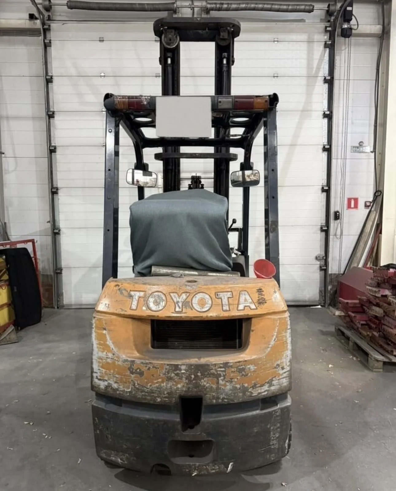 Вилочный погрузчик Toyota 02-8FDF18, 2003 - миниатюра 2