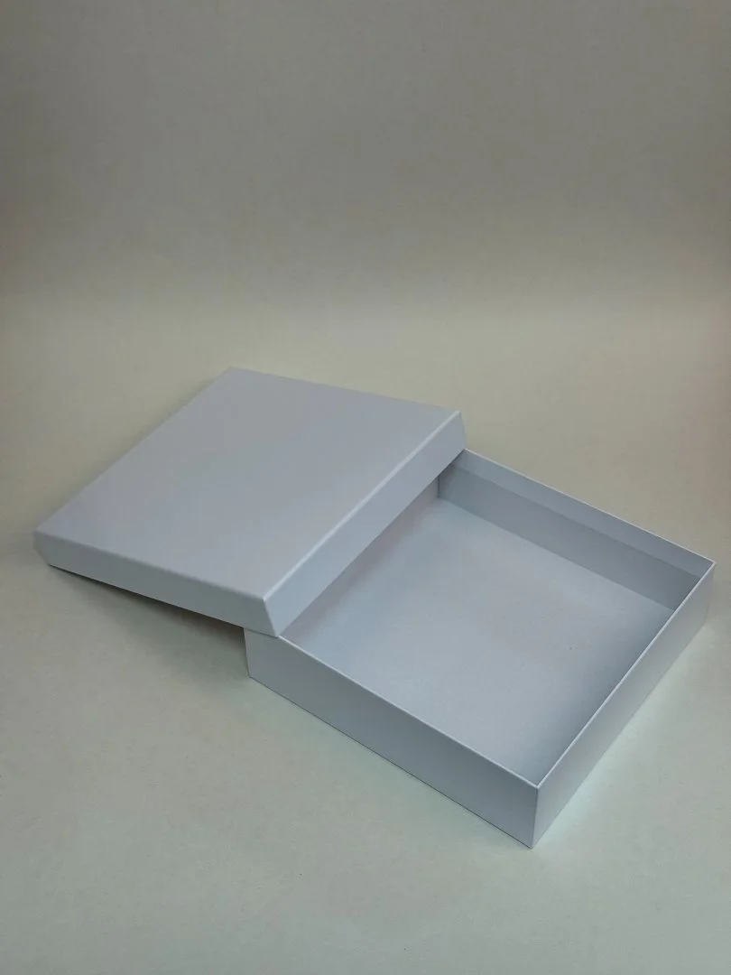 Подарочные коробки 220*220*60 - миниатюра 3