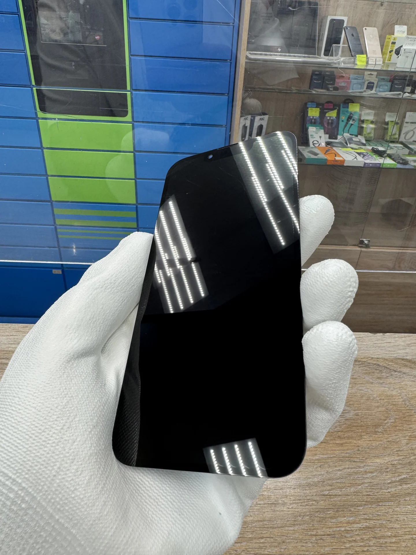 iPhone 13 дисплей снятый оригинальный - миниатюра 6