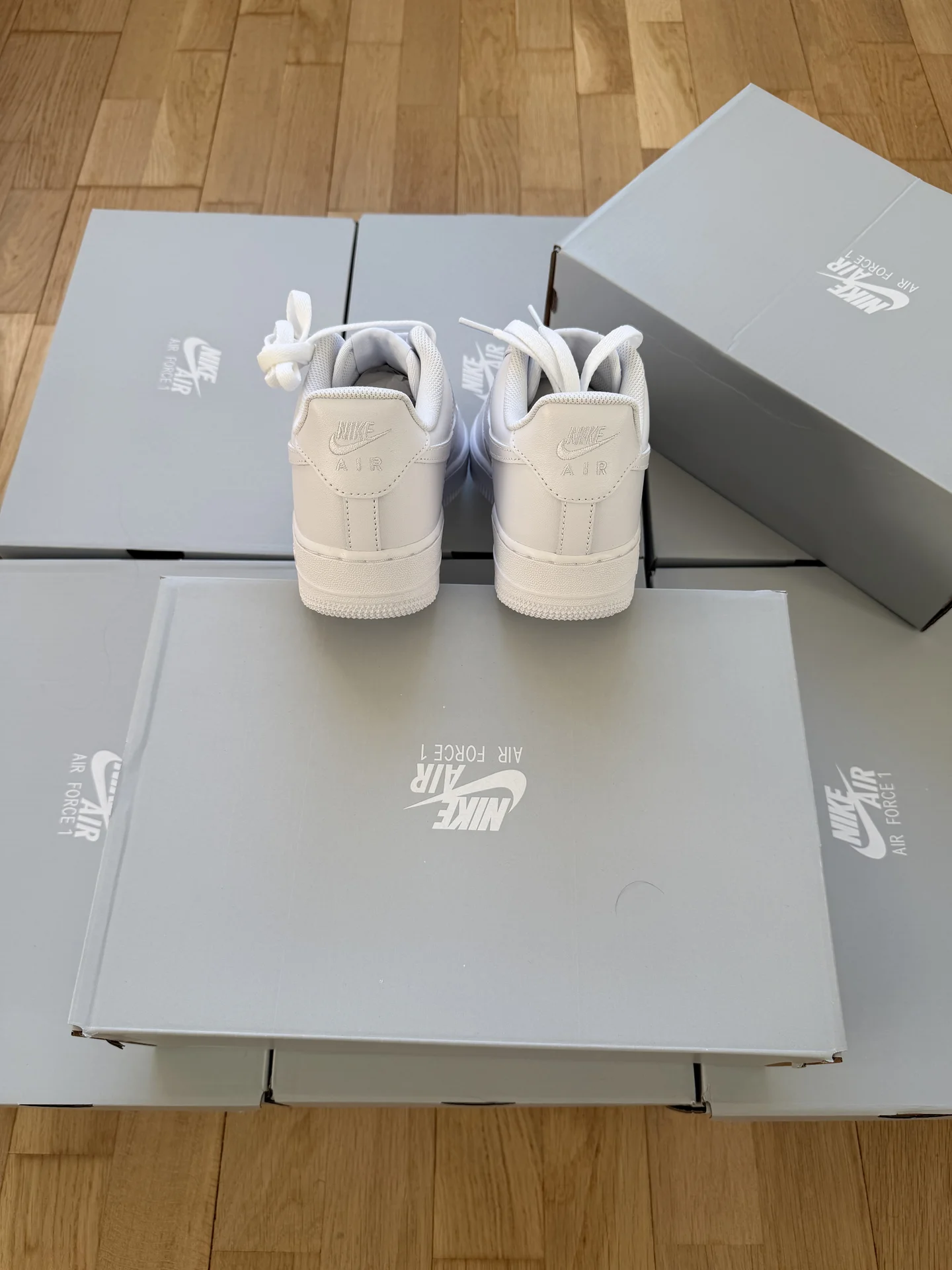 Nike Air Force 1 - миниатюра 2