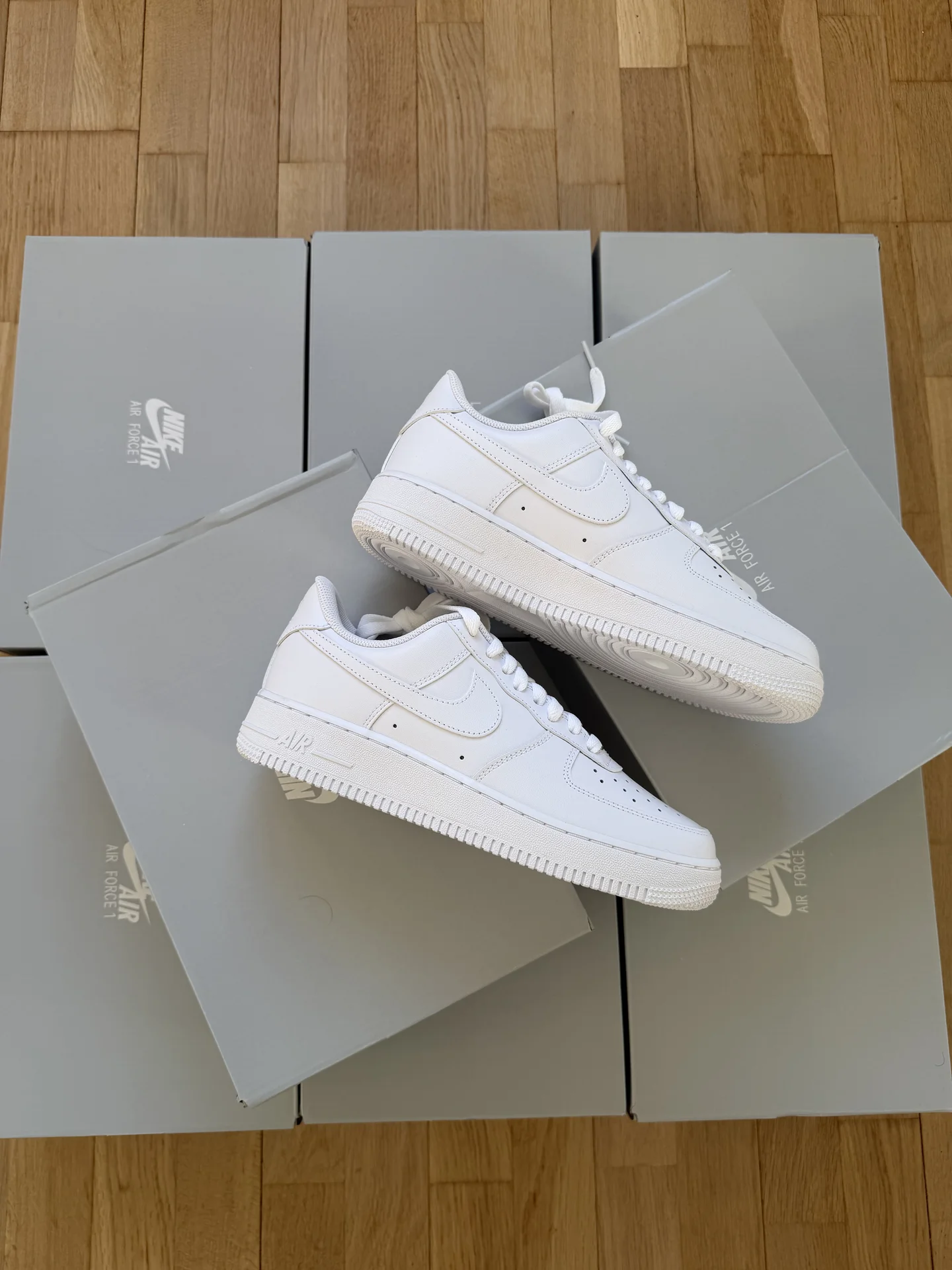Nike Air Force 1 - миниатюра 3