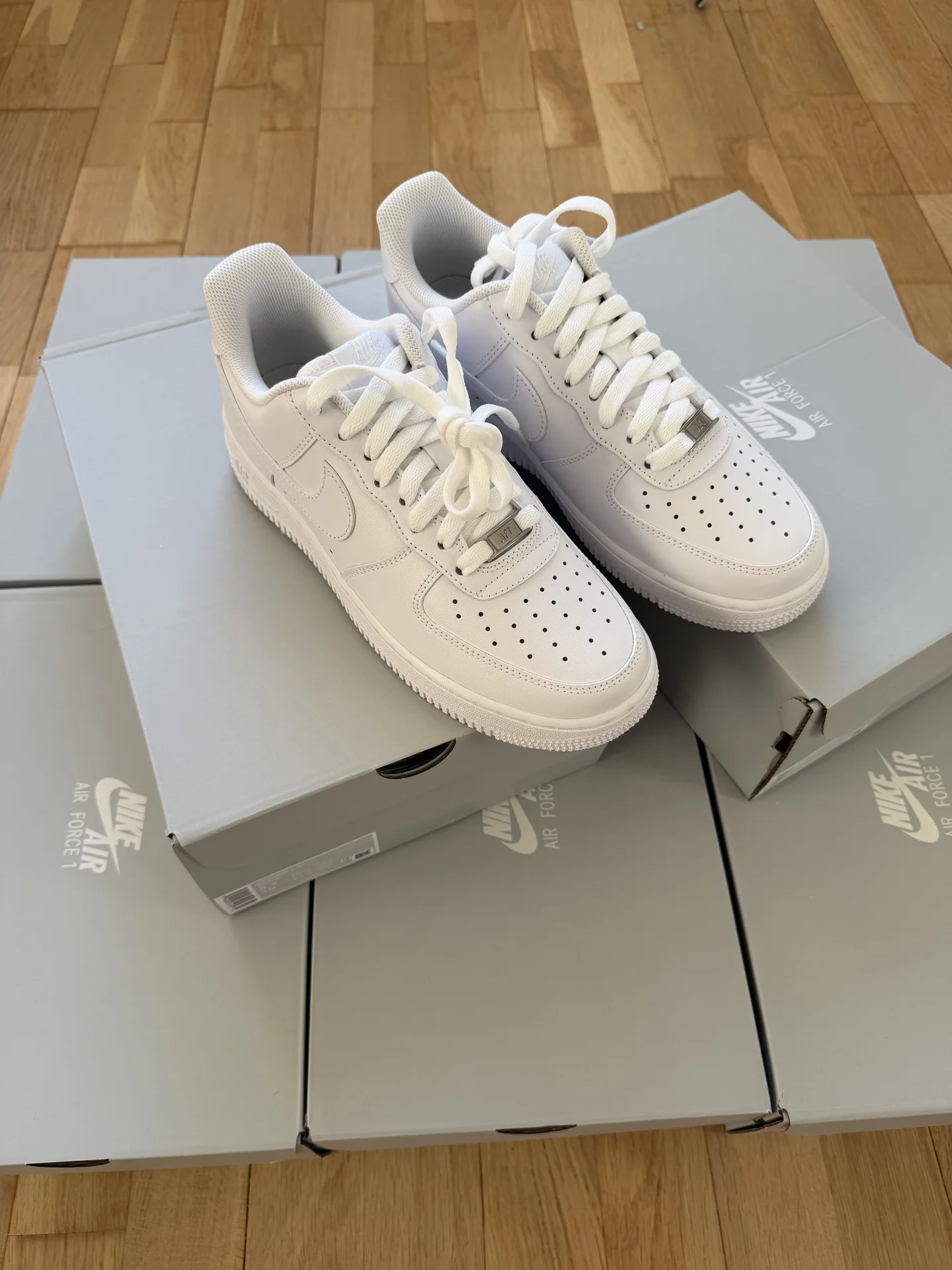 Nike Air Force 1 - миниатюра 4
