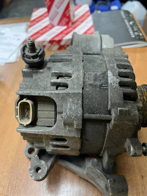 Генератор Subaru Forester 23700AA760 - миниатюра 4