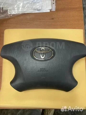 Подушка безопасности в рулевое колесо Toyota Camry - изображение 1