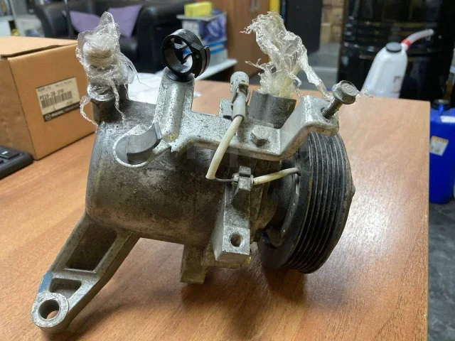 Компрессор кондиционера Subaru Forester FA20DIT Z0021226A - миниатюра 3