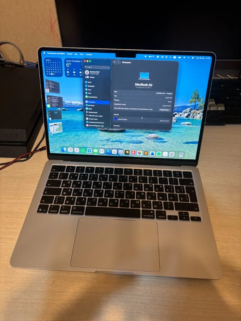 Macbook Air 13 m4 16/256 silver