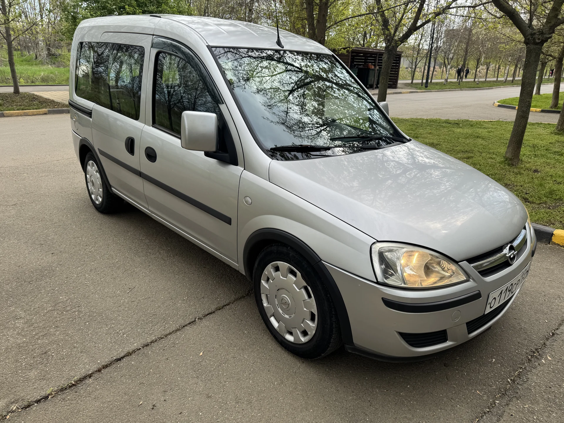 Opel Combo C 2008 - миниатюра 3