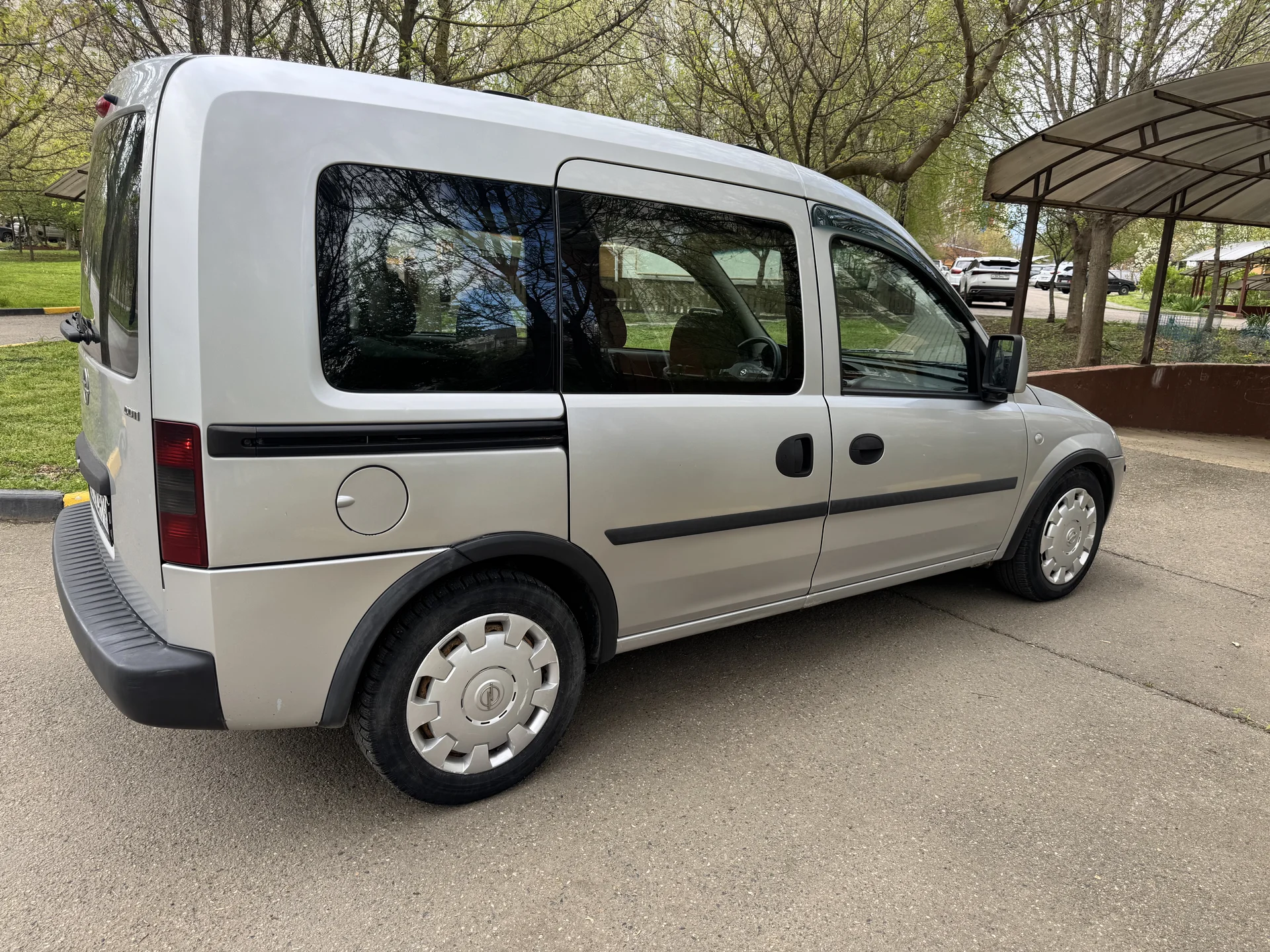 Opel Combo C 2008 - миниатюра 4
