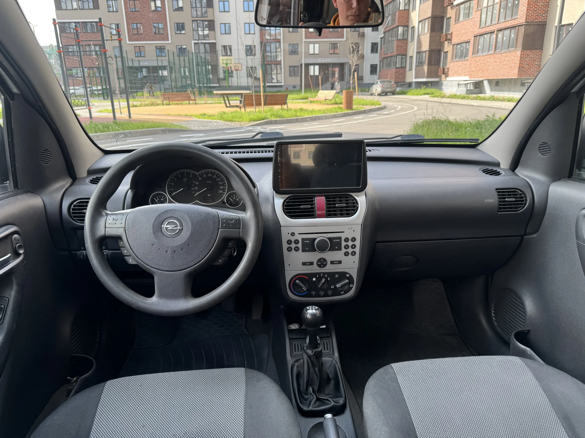 Opel Combo 2009 - миниатюра 16