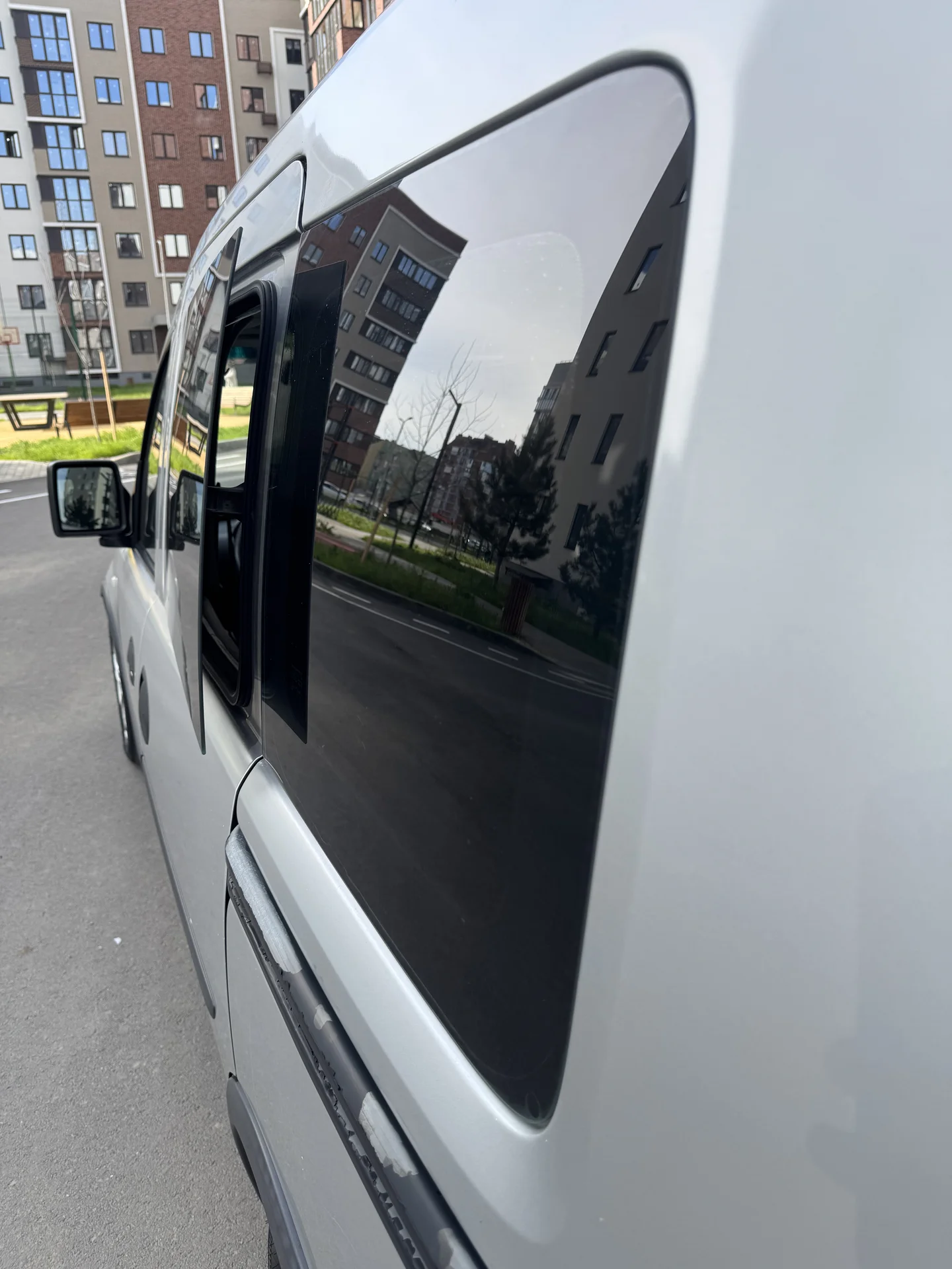 Opel Combo 2009 - миниатюра 22