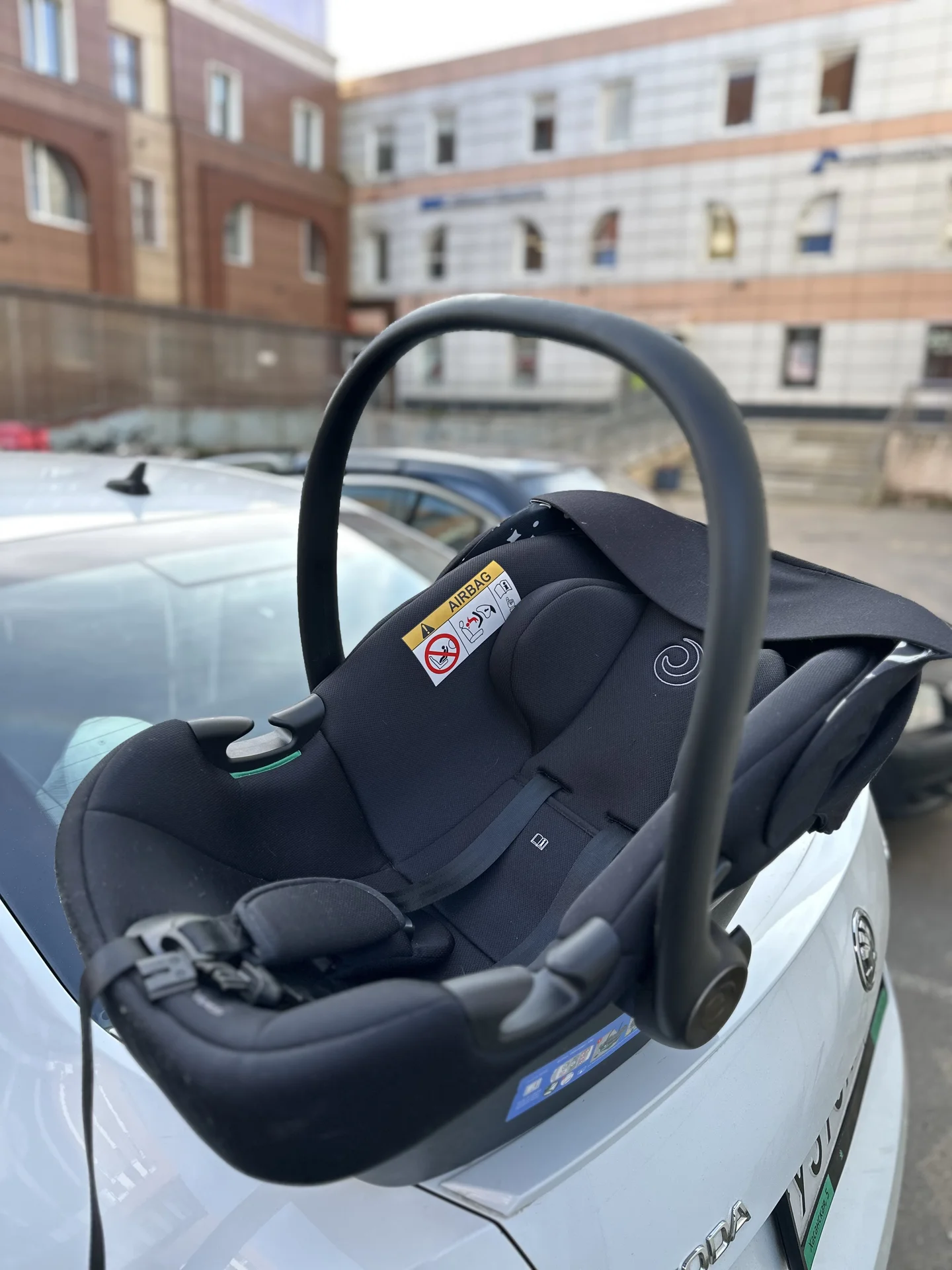 Автолюлька Turís с базой