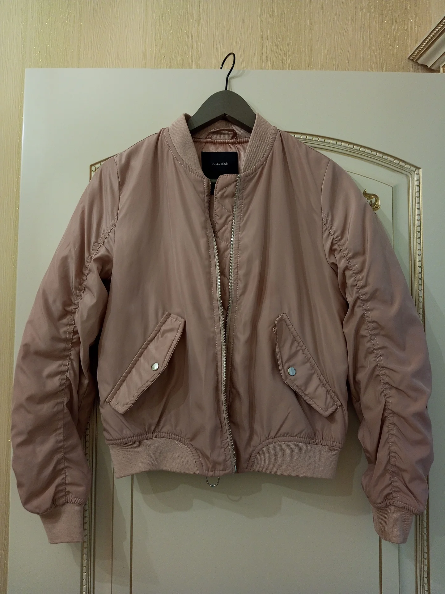 Женский бомбер Pull&Bear