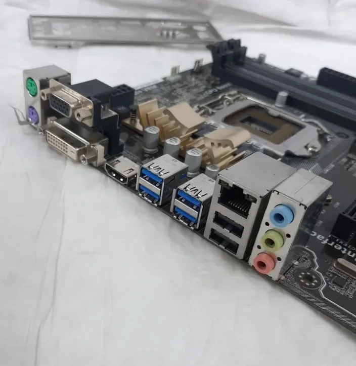 Материнская плата Asus Z97 P (1150) - миниатюра 3