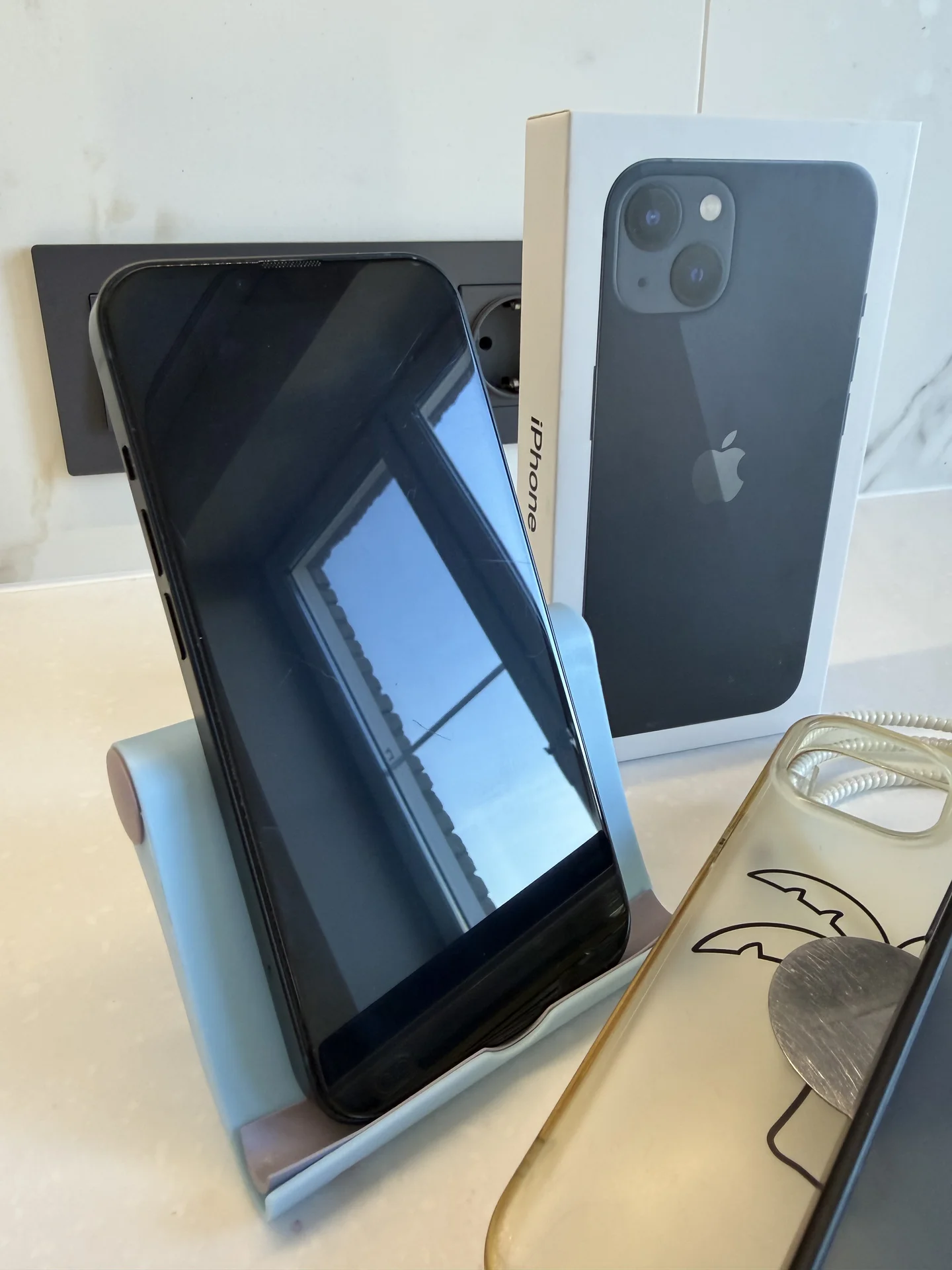 iPhone 13 128gb - миниатюра 2