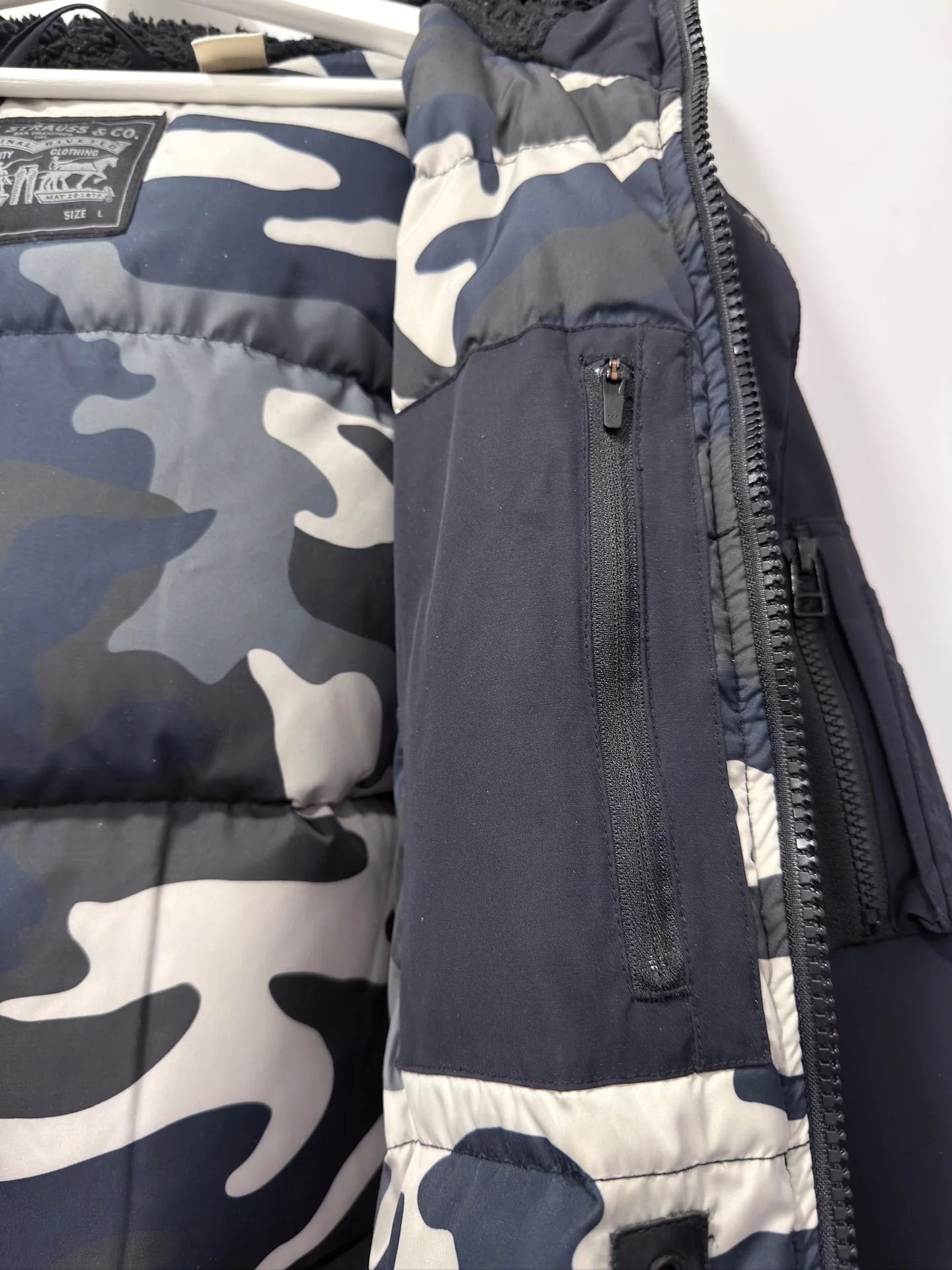 Мужская зимняя куртка Levi’s L/50-52 - миниатюра 6