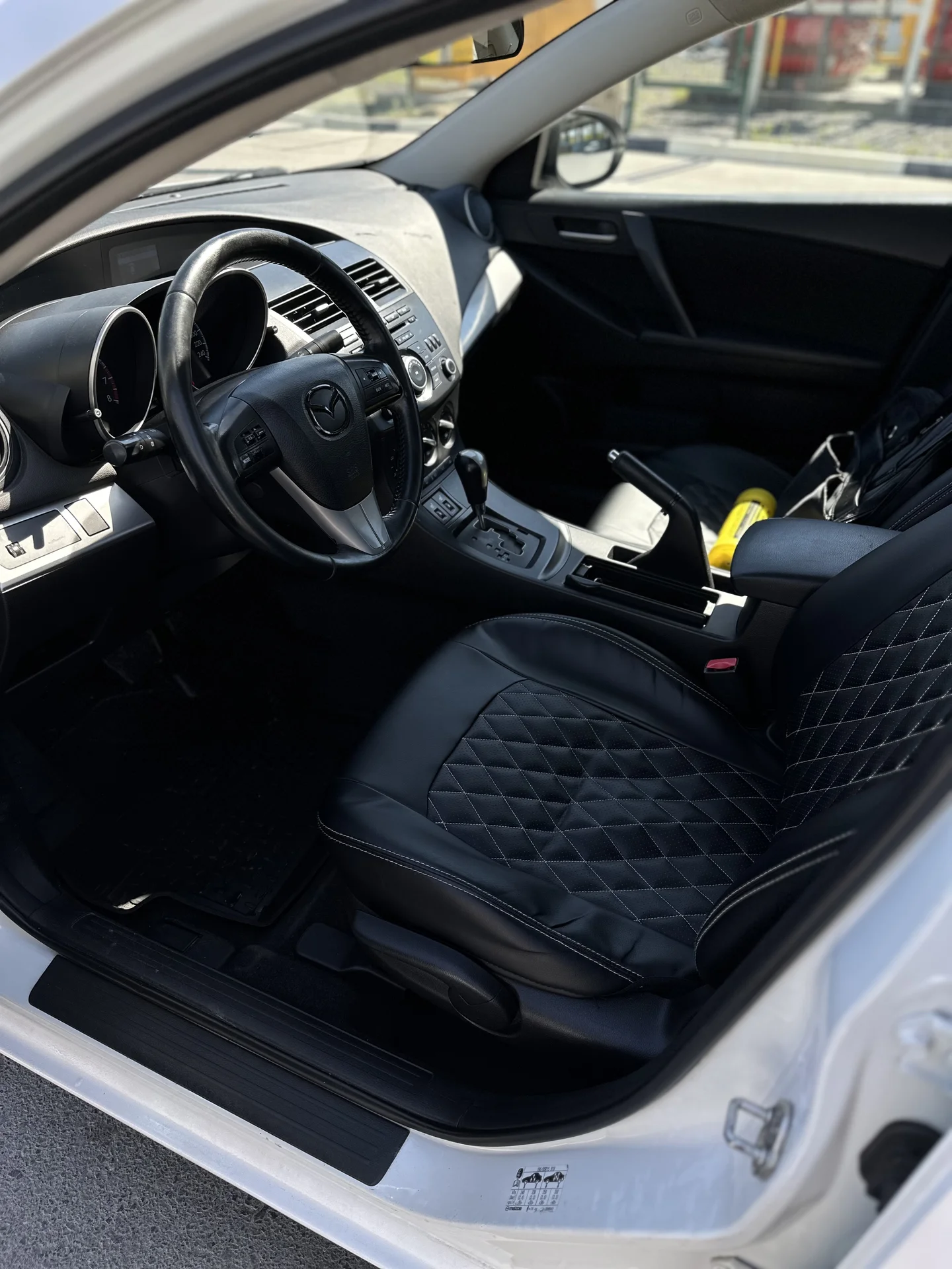 Mazda 3 - миниатюра 13