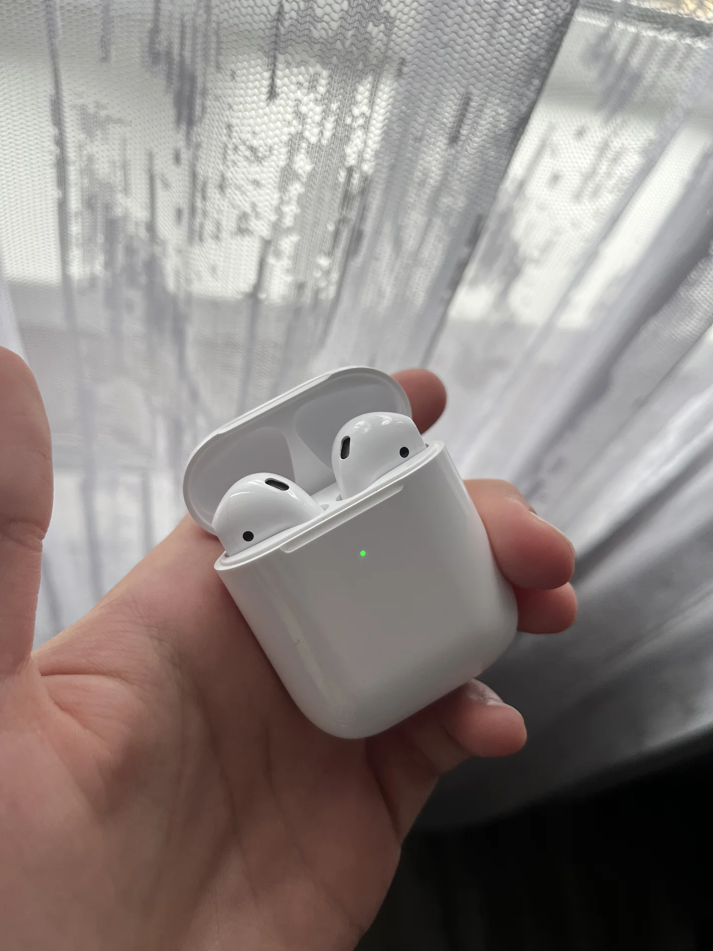 Airpods 2 - миниатюра 3