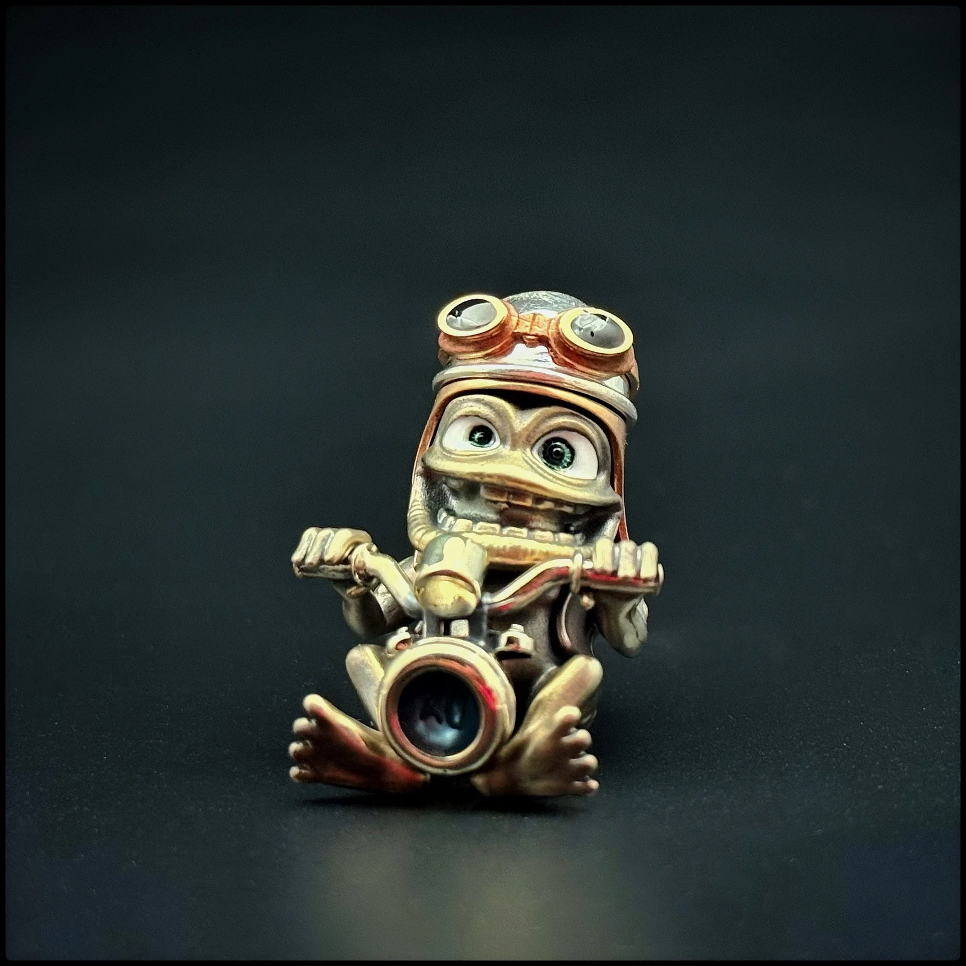 Темлячная бусина Crazy frog - изображение 1