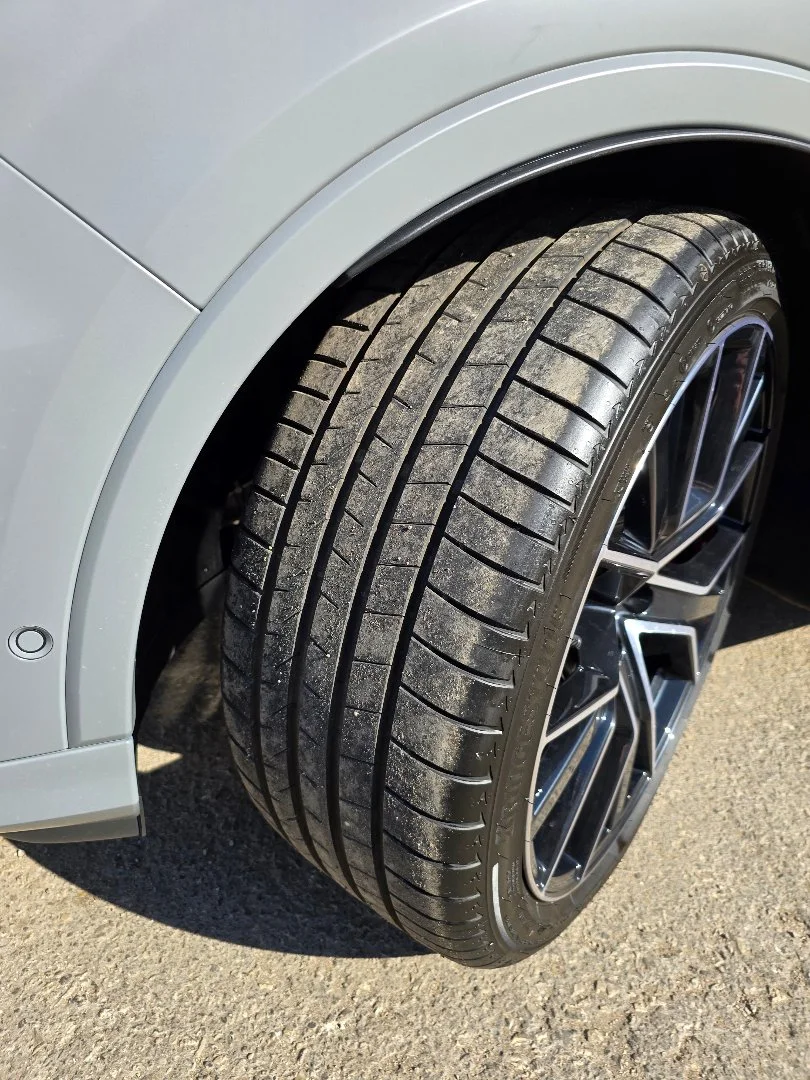Летние колеса в сборе r22 Audi Q7 Диски Audi Sport / Резина Bridgestone Turanza T005 285/35 R22 - миниатюра 4