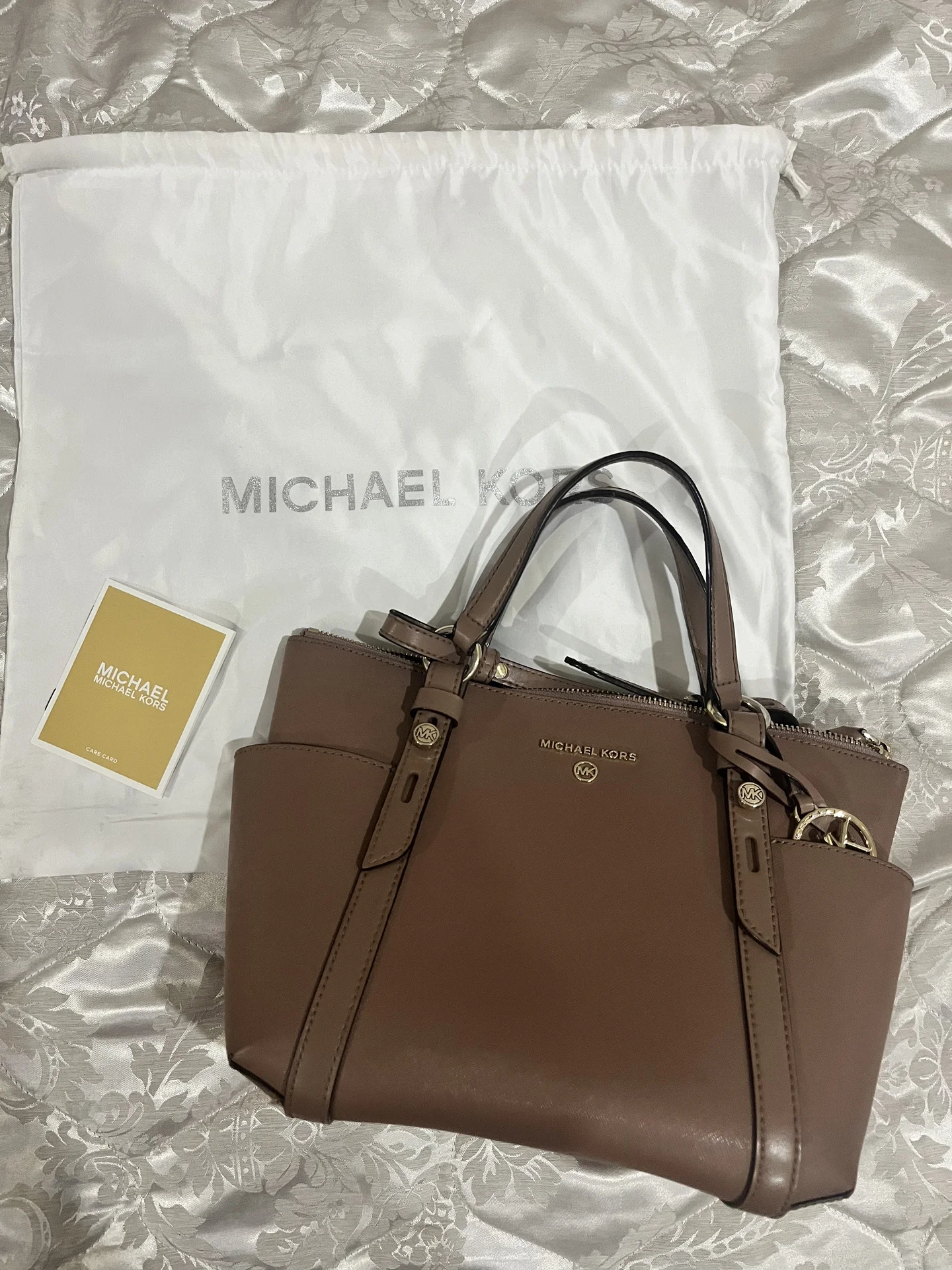 Сумки Guess и Michael Kors - изображение 1