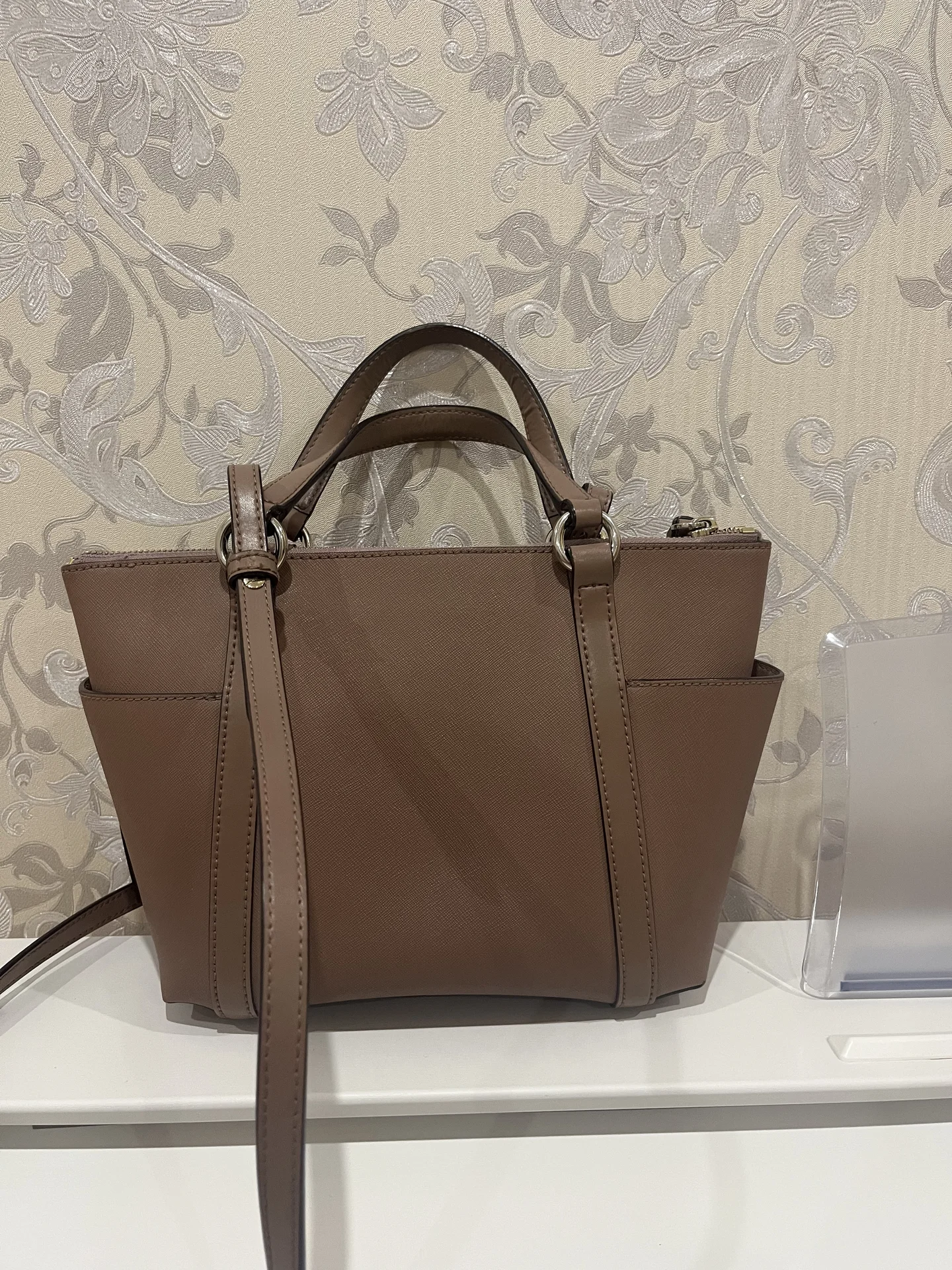 Сумки Guess и Michael Kors - миниатюра 3