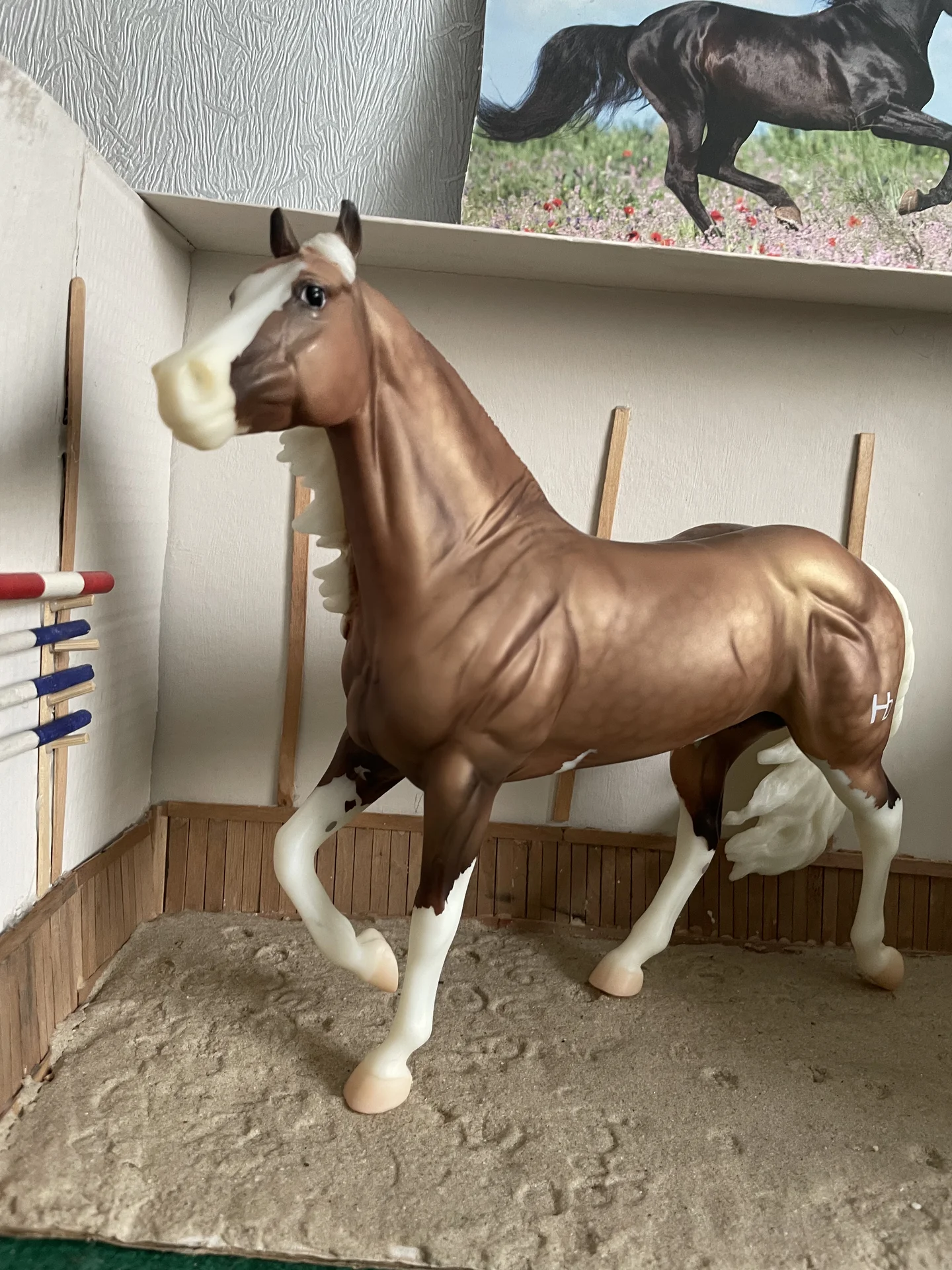 Лошадь Breyer Big chex to cash - изображение 1