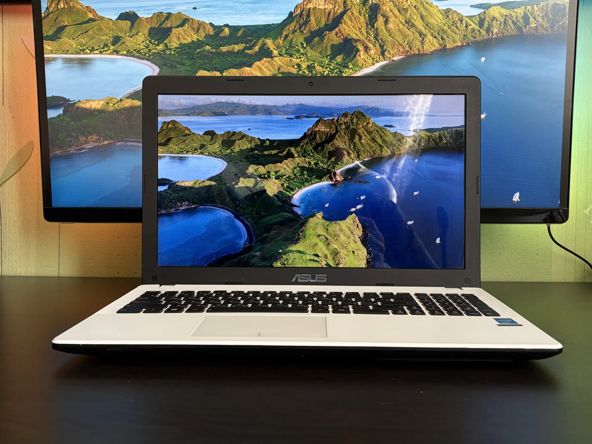 Ноутбук Asus для учебы - изображение 1