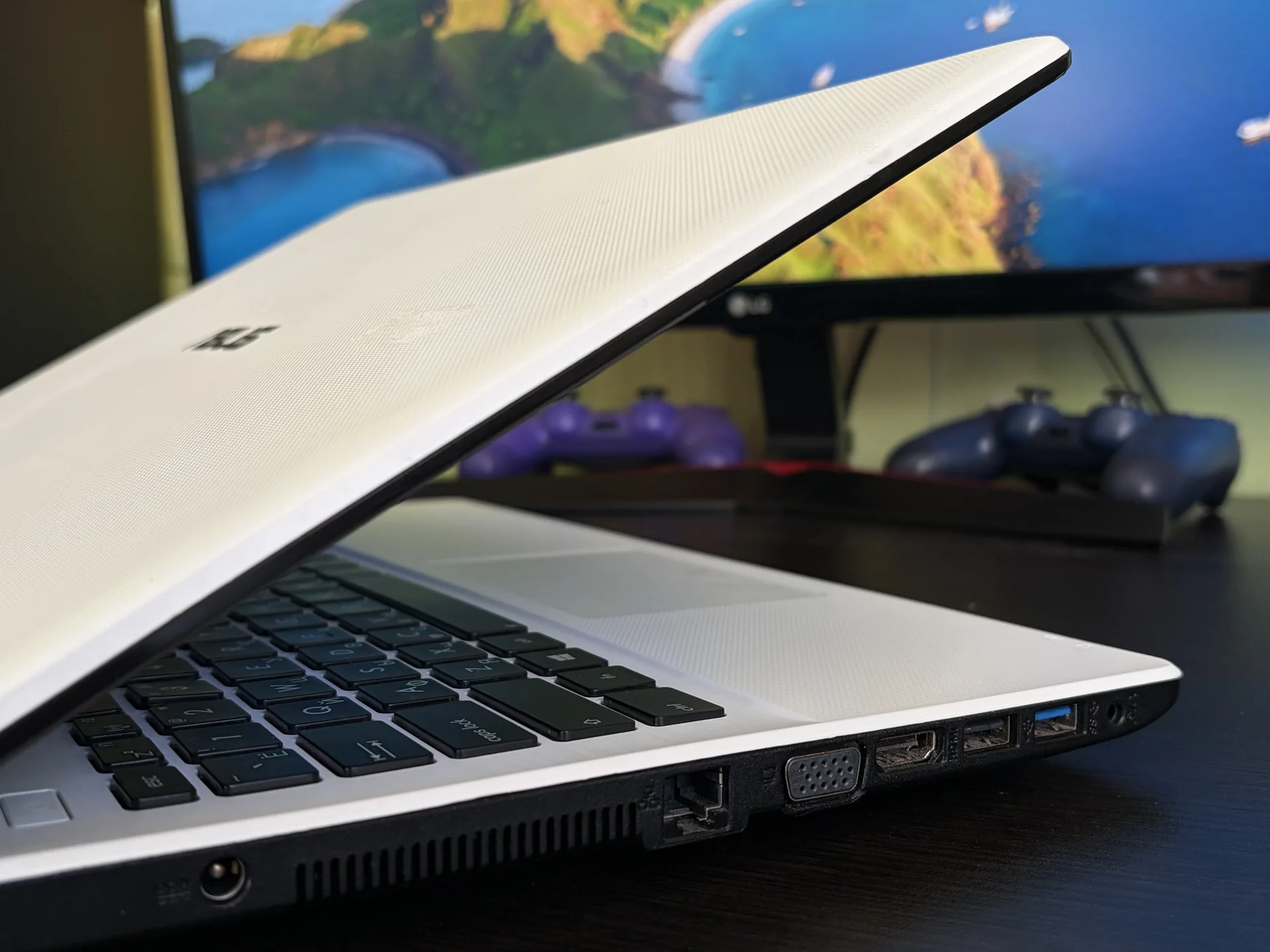 Ноутбук Asus для учебы - миниатюра 7