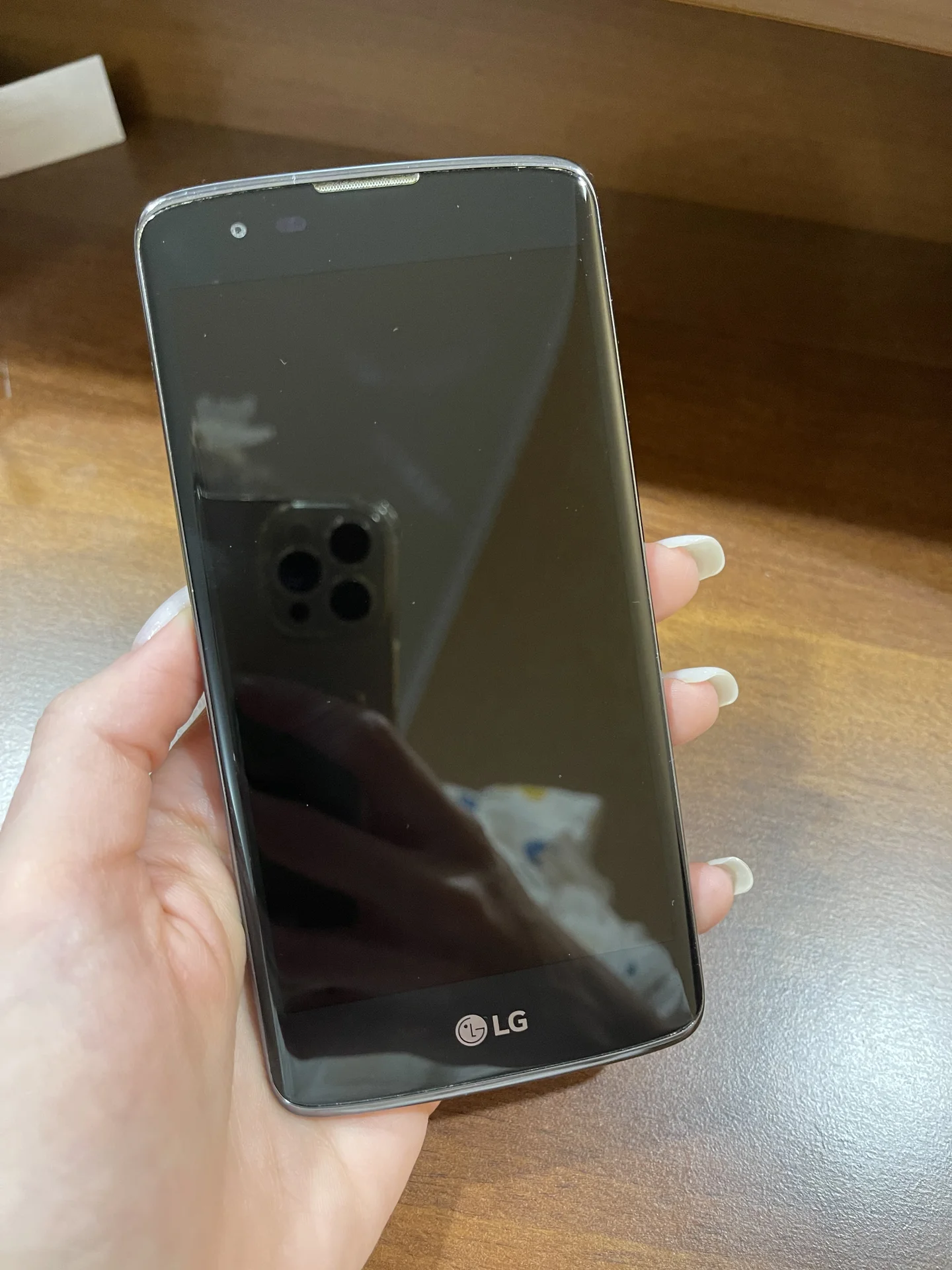 Смартфон LG K350E, 8ГБ, 1 Sim - миниатюра 3