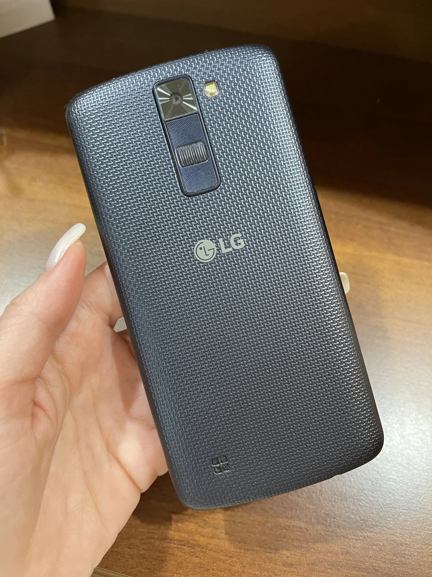 Смартфон LG K350E, 8ГБ, 1 Sim - миниатюра 5