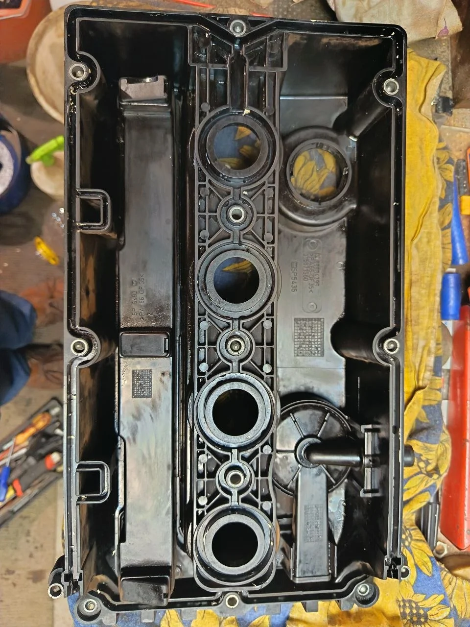 клапанная крышка GM 55564395 - миниатюра 6