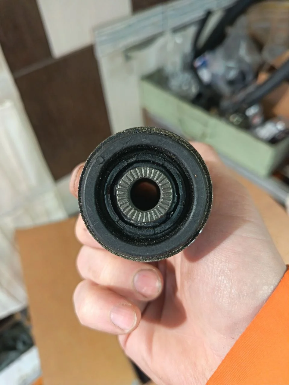 Сайлентблоки LEMFORDER новые Opel astra j General Motors 13219090 - миниатюра 3