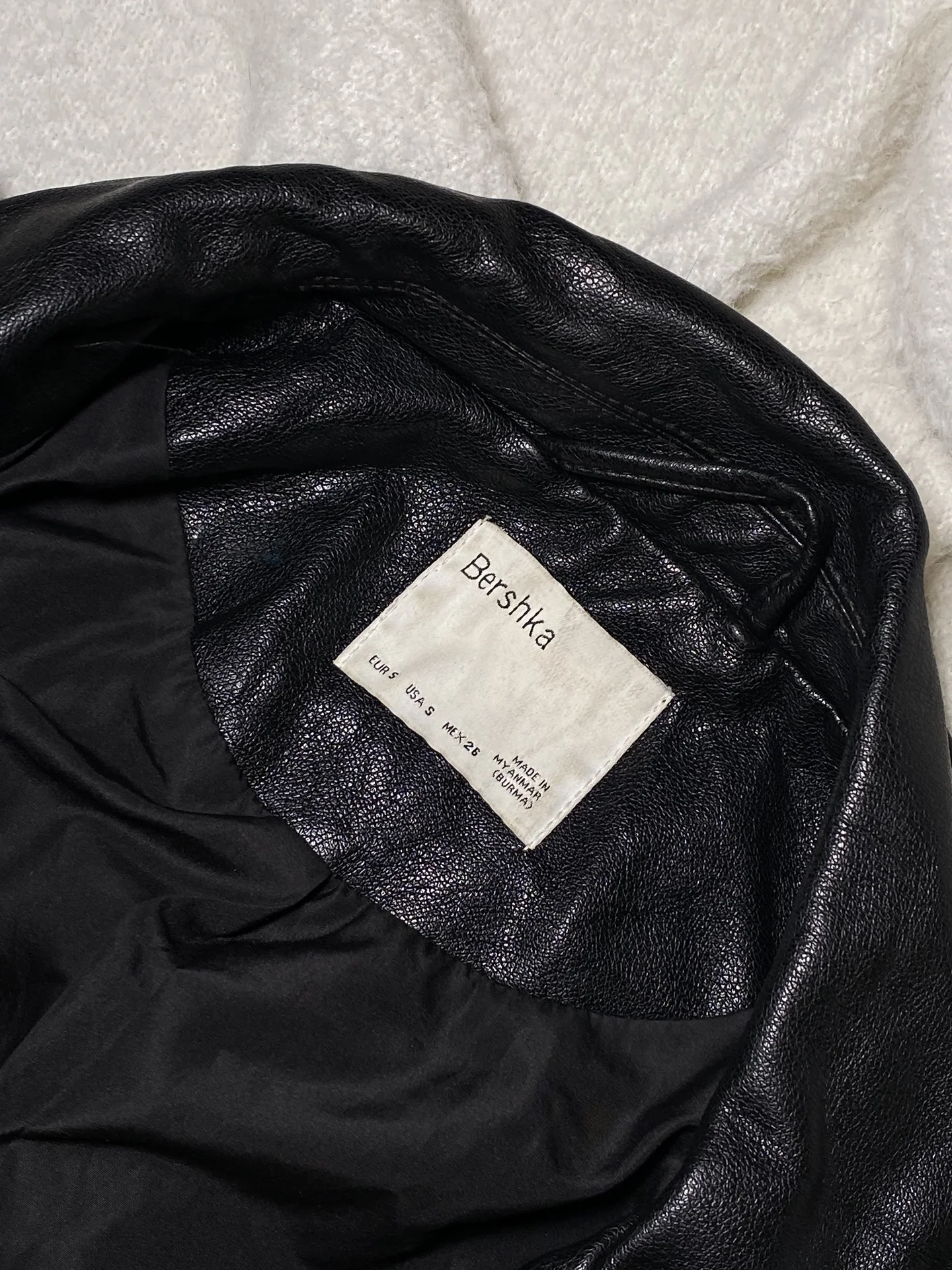 Косуха Bershka - миниатюра 3