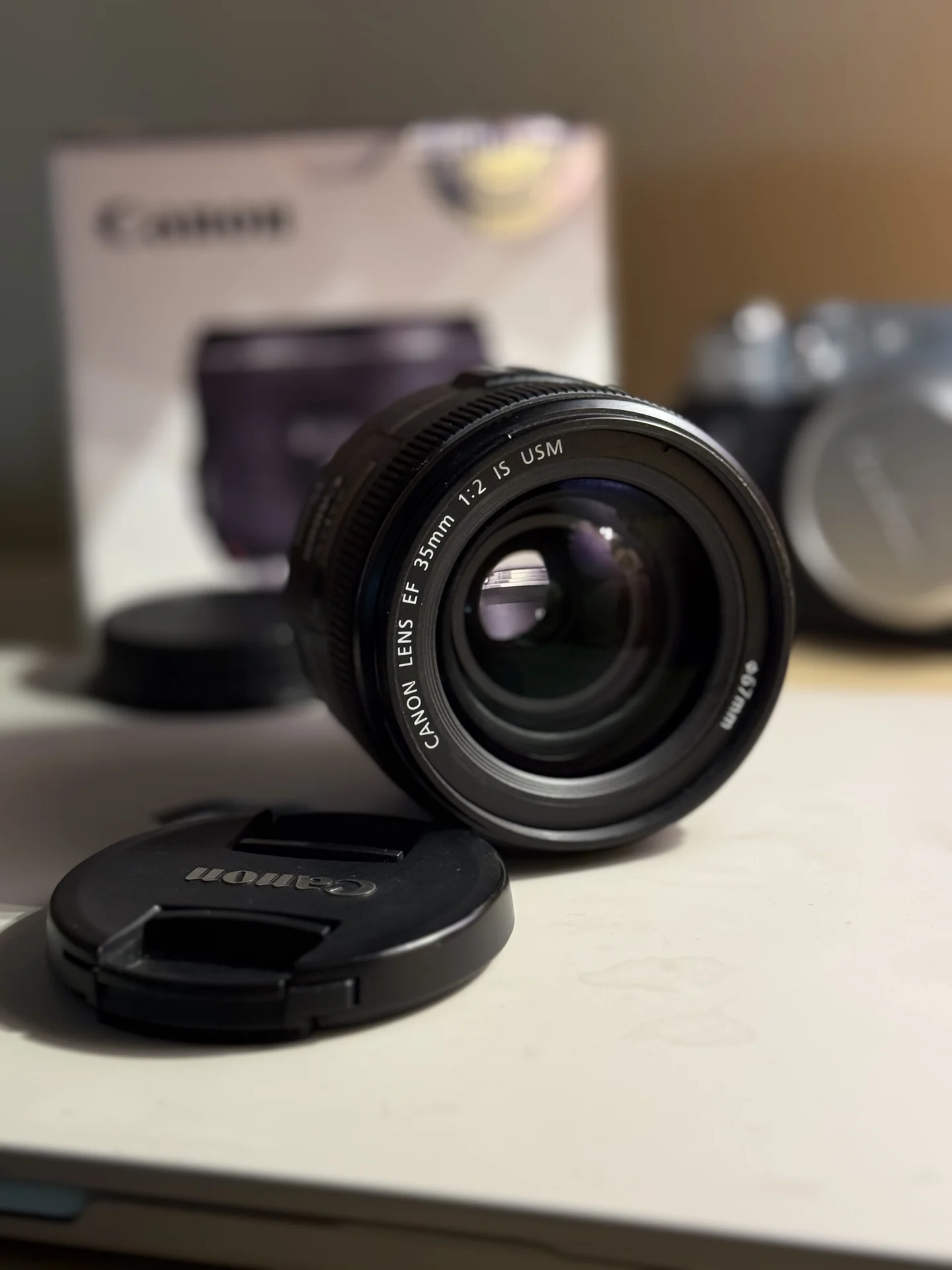 объектив Canon EF 35mm f/2.0 is usm - миниатюра 3