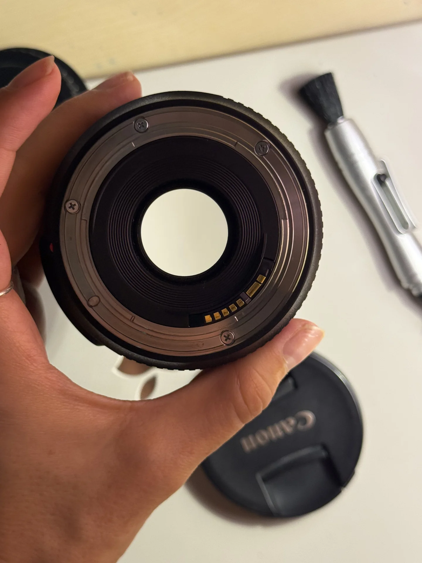 объектив Canon EF 35mm f/2.0 is usm - миниатюра 4