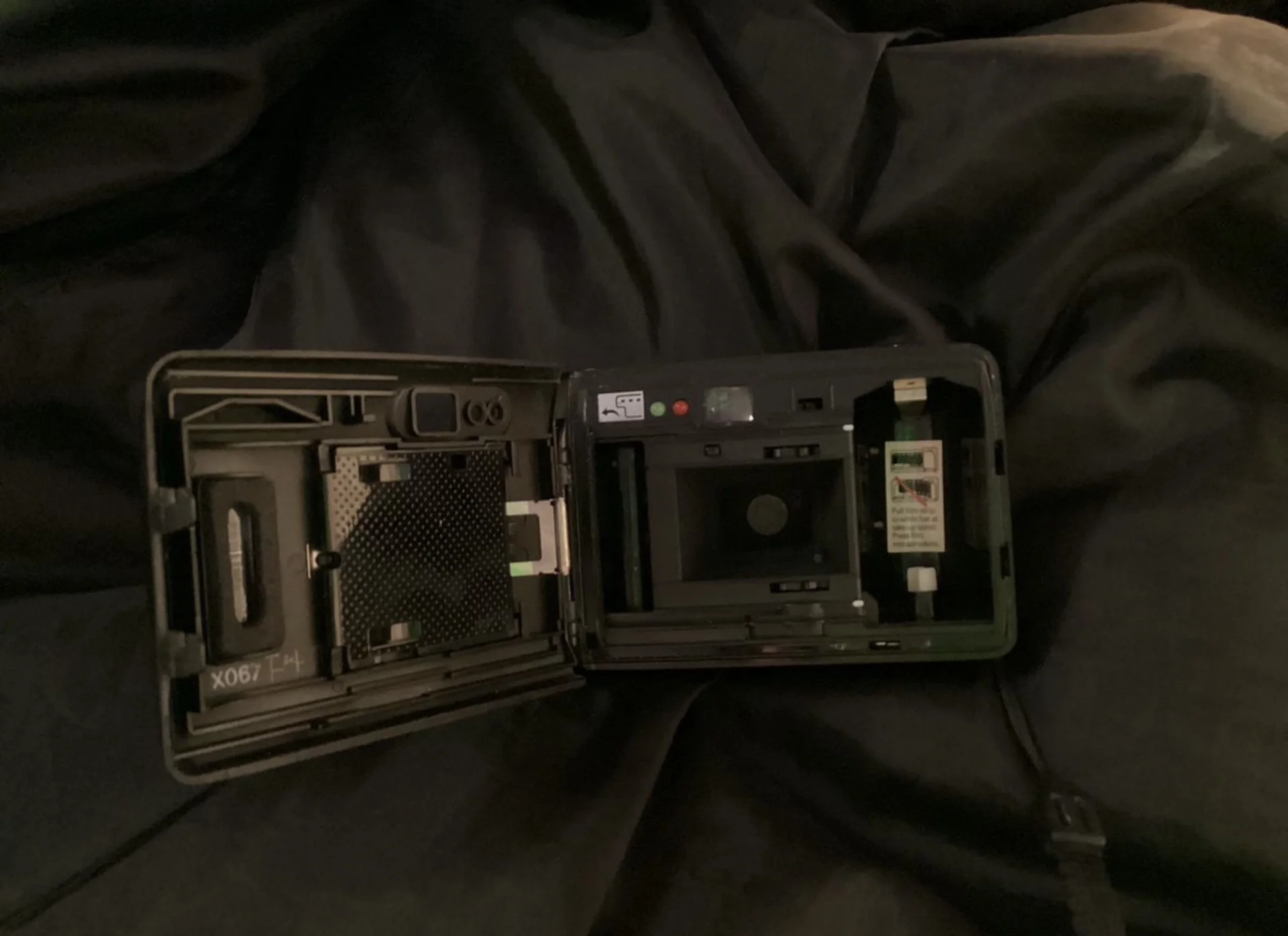 Пленочный фотоаппарат Polaroid 2000ff - миниатюра 4