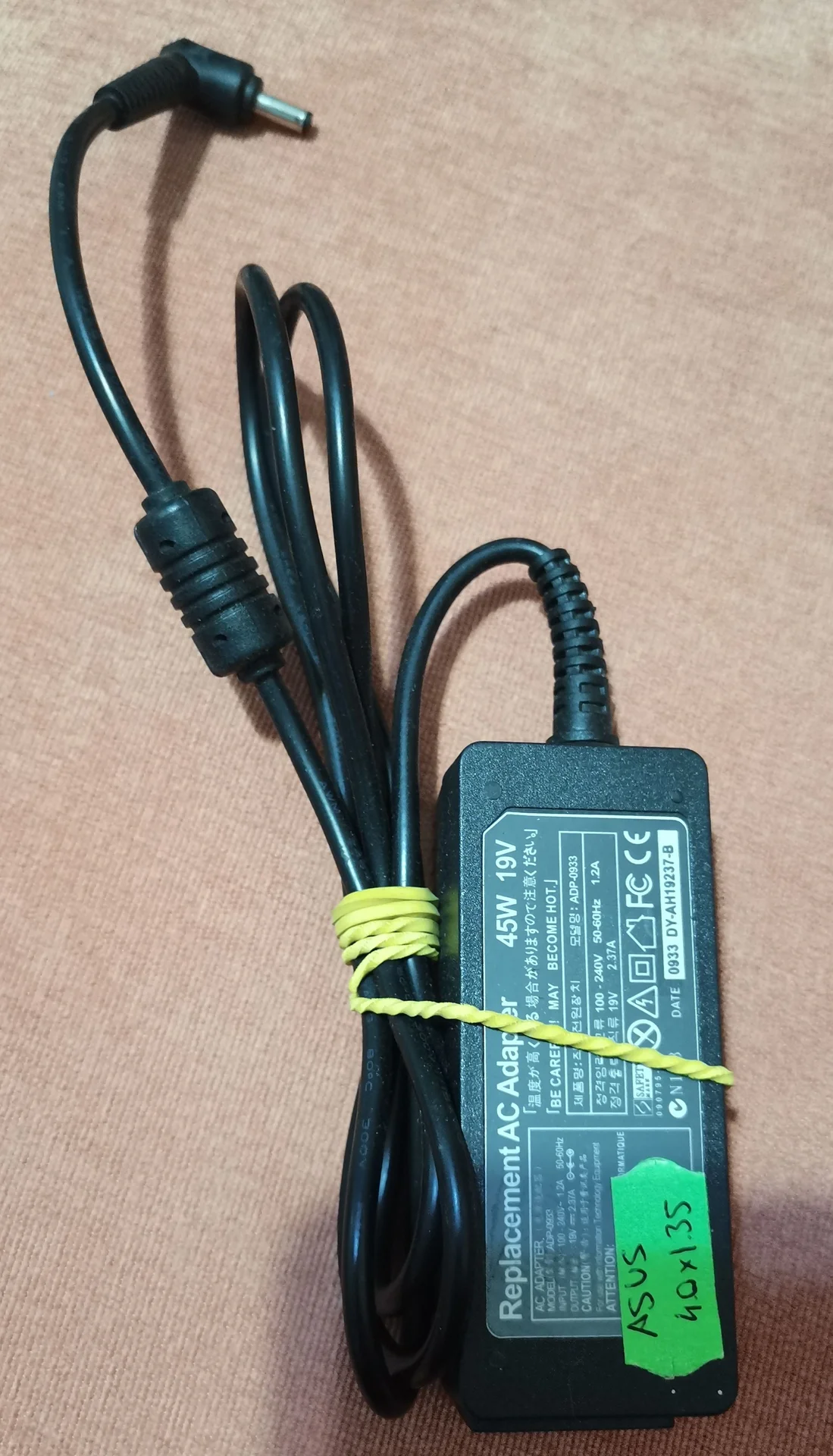 Адаптер питания ASUS 19V/2.37A, 4.0*1.35 мм, бу - изображение 1