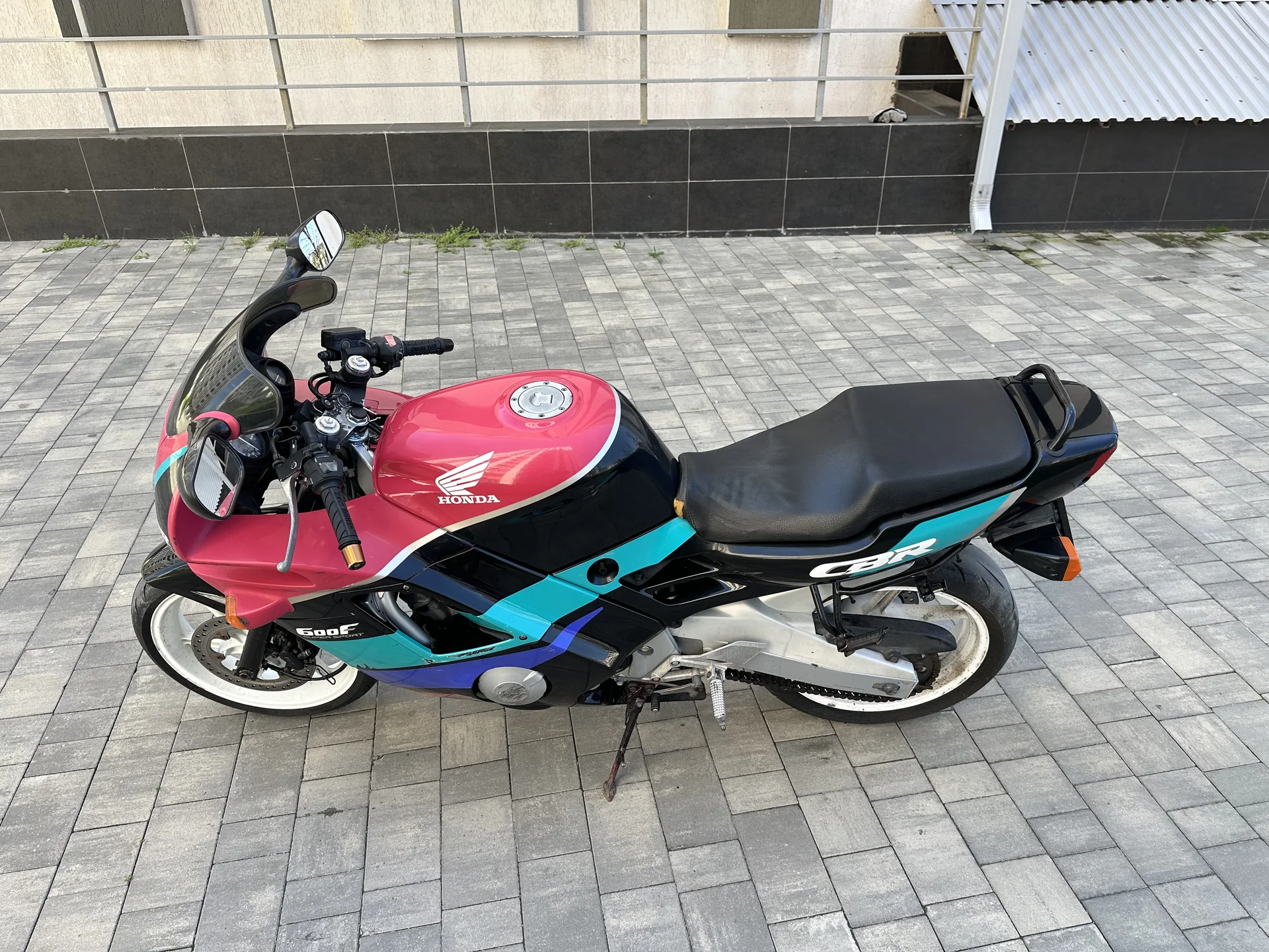 Honda CBR 600 F2 - миниатюра 7