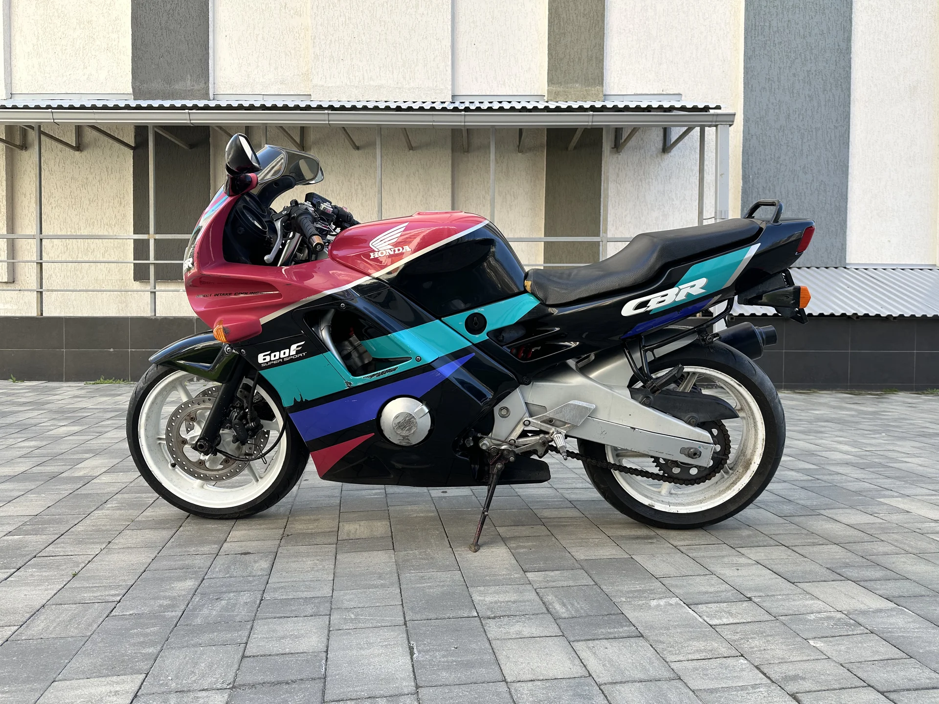 Honda CBR 600 F2 - изображение 1