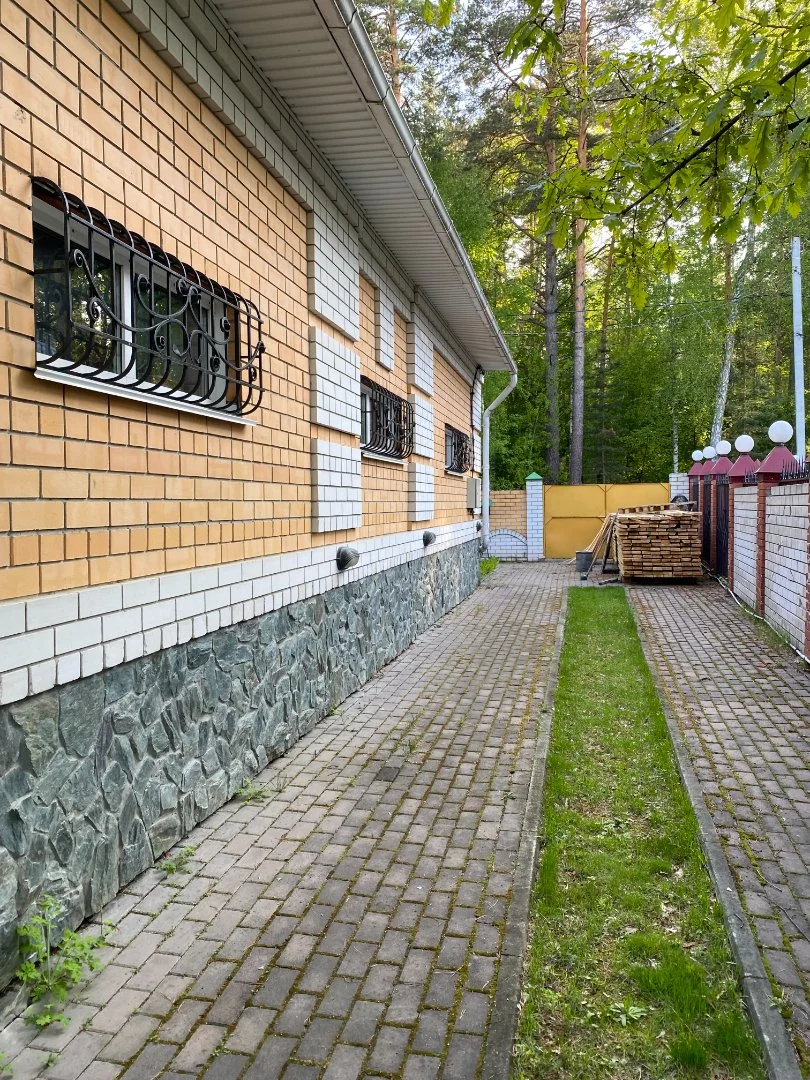 Коттедж в лесу - миниатюра 11