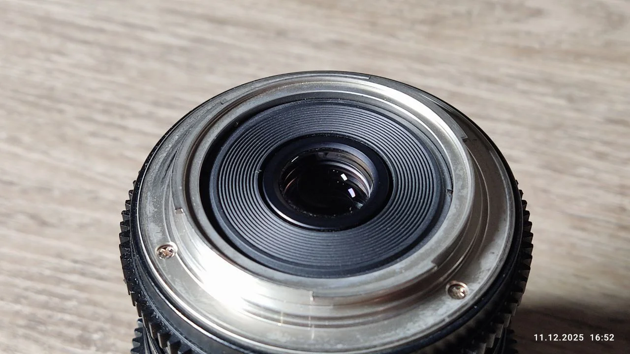 Samyang (EF Mount) 10mm T3.1 - миниатюра 4